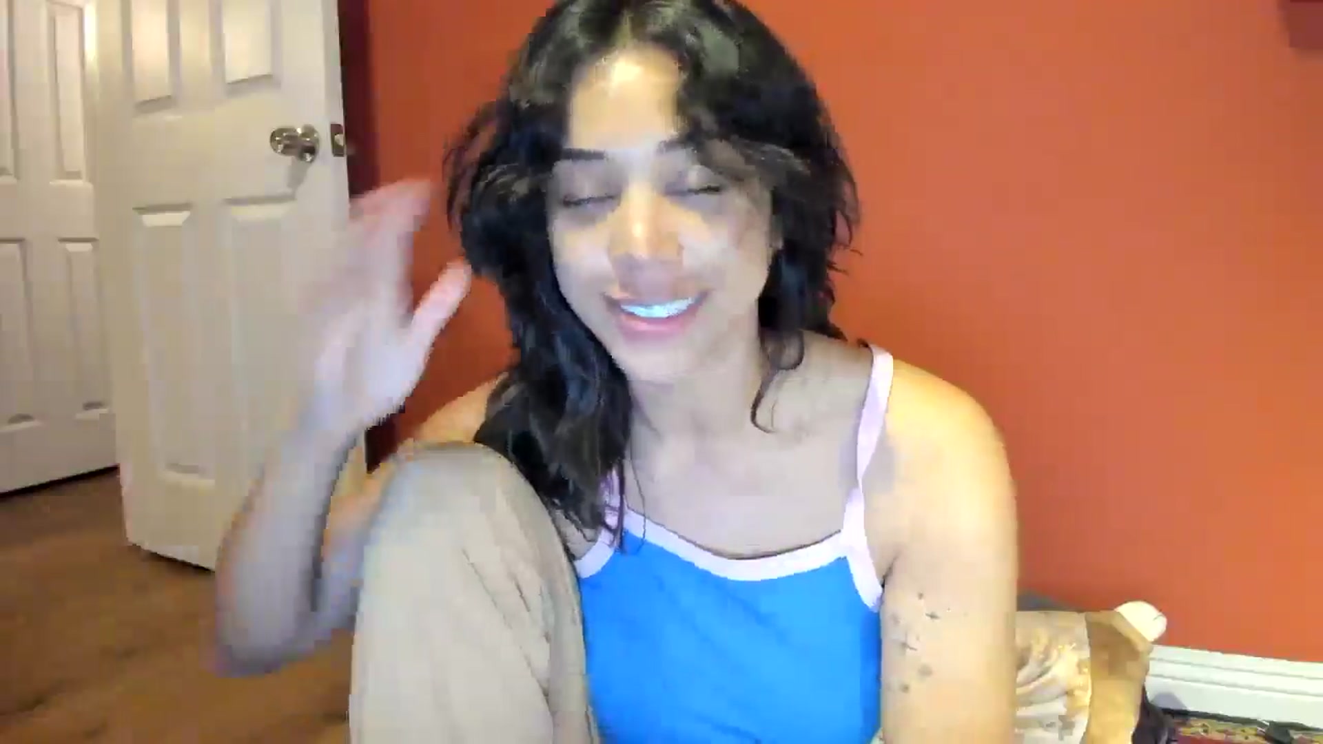 Gallery image thumbnail from KissingHigh's myfreecams stream on, 01/16/2026, 02:58 image 11 of 20