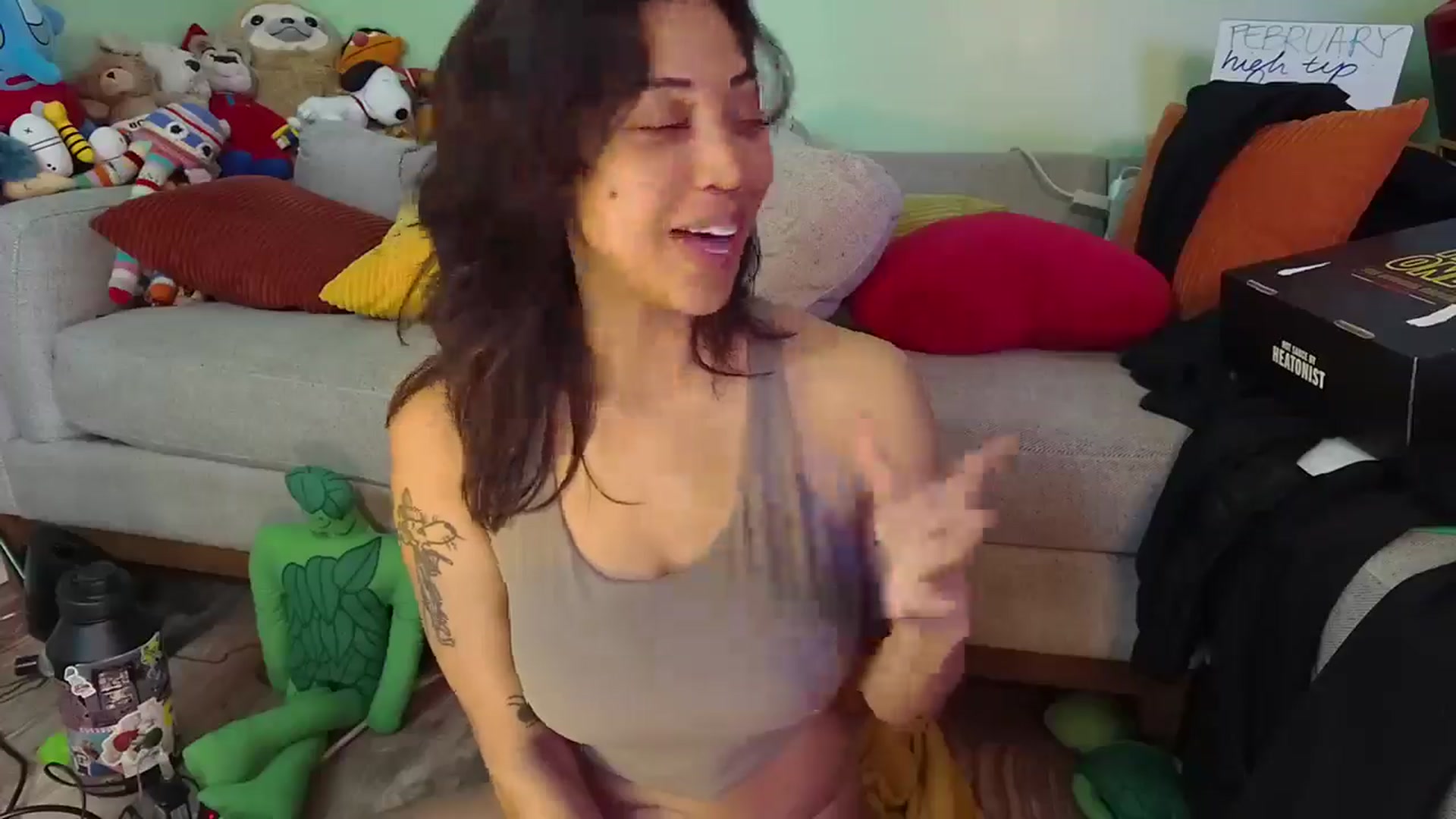 Gallery image thumbnail from KissingHigh's myfreecams stream on, 02/03/2026, 03:49 image 16 of 20