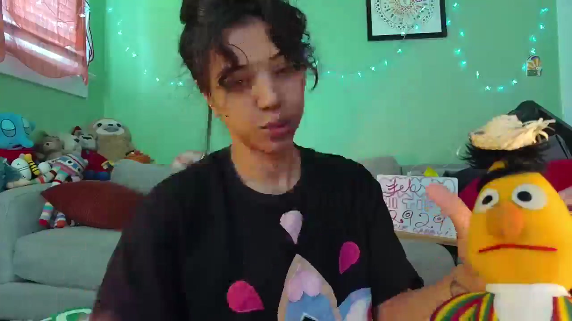 Gallery image thumbnail from KissingHigh's myfreecams stream on, 02/08/2026, 19:32 image 2 of 20