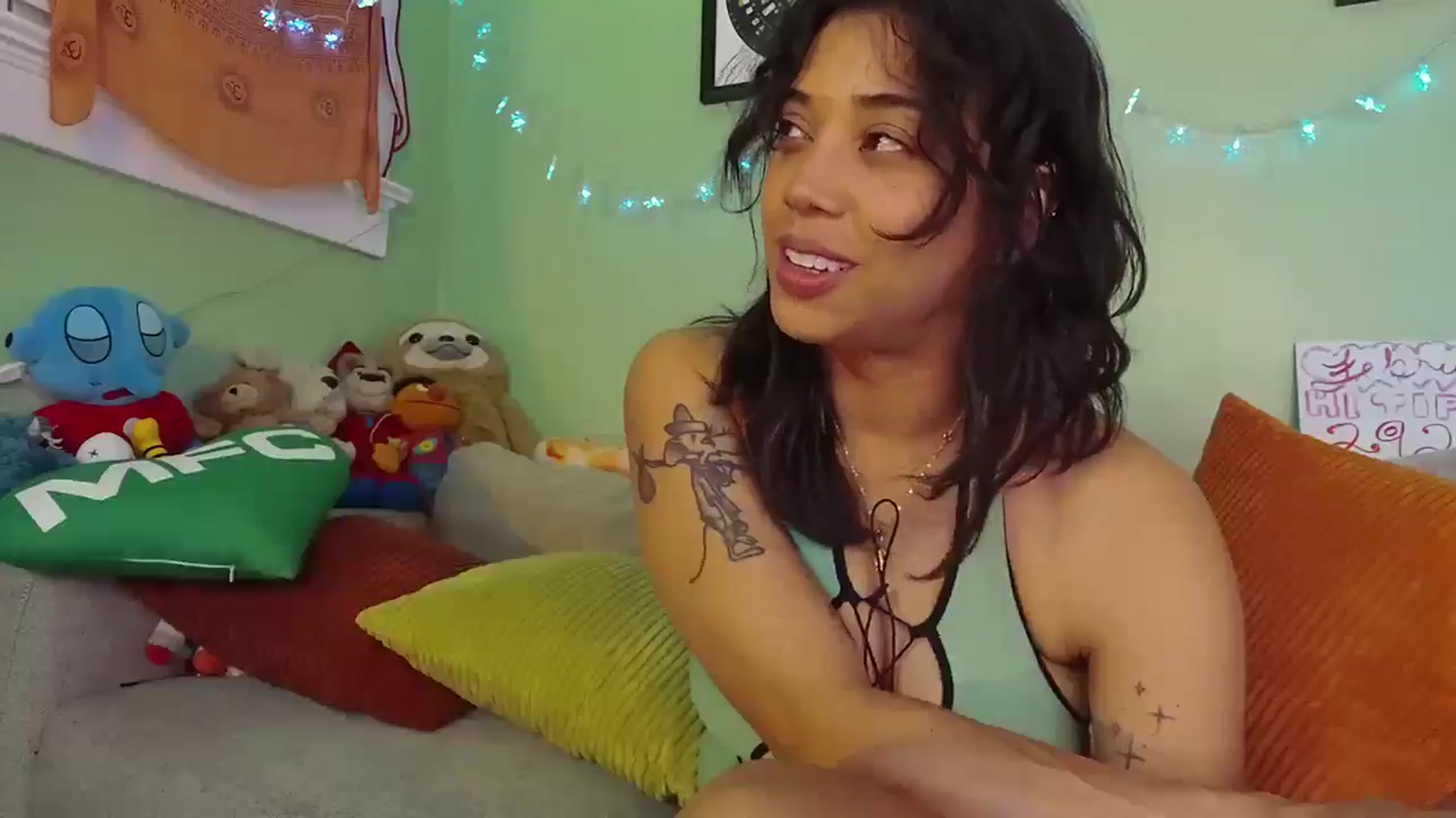 Gallery image thumbnail from KissingHigh's myfreecams stream on, 02/13/2026, 04:11 image 13 of 20