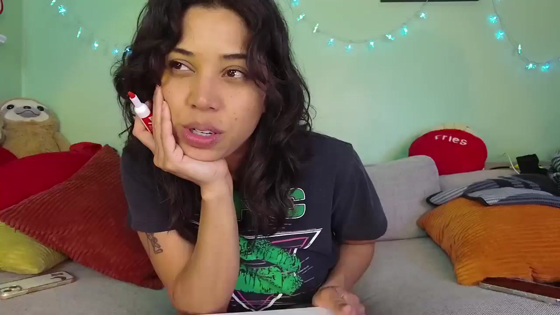 Gallery image thumbnail from KissingHigh's myfreecams stream on, 02/27/2026, 03:54 image 1 of 20