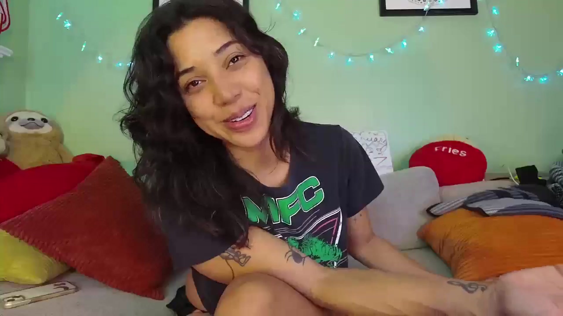 Gallery image thumbnail from KissingHigh's myfreecams stream on, 02/27/2026, 03:54 image 3 of 20