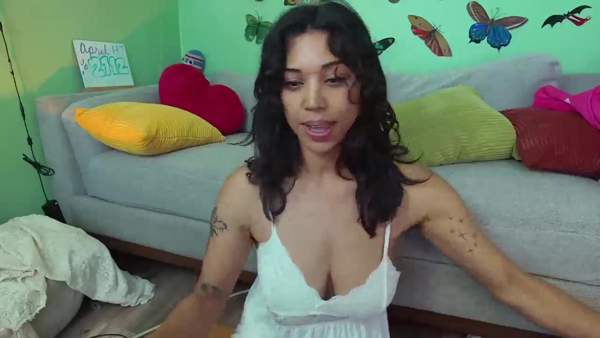 Gallery image thumbnail from KissingHigh's myfreecams stream on, 04/26/2026, 18:11 image 3 of 20