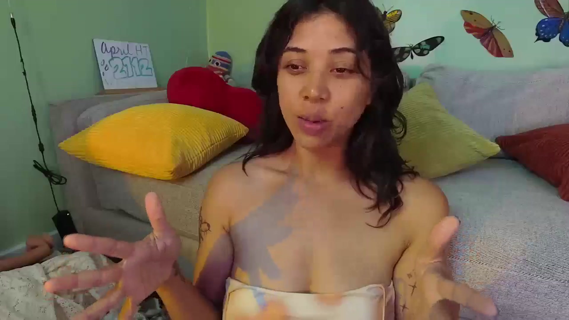 Gallery image thumbnail from KissingHigh's myfreecams stream on, 04/28/2026, 03:36 image 13 of 20