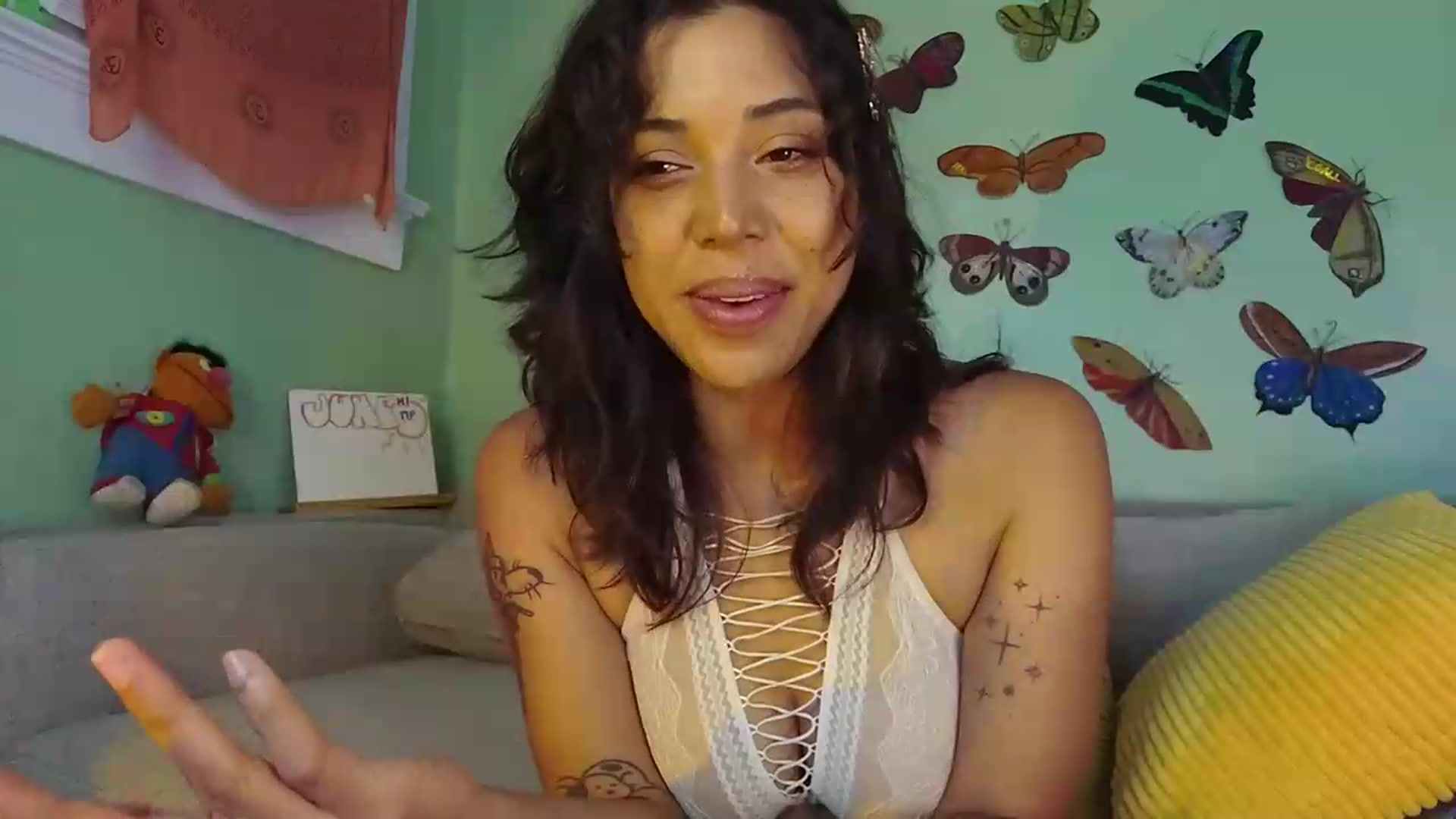 Gallery image thumbnail from KissingHigh's myfreecams stream on, 06/21/2026, 03:14 image 10 of 20
