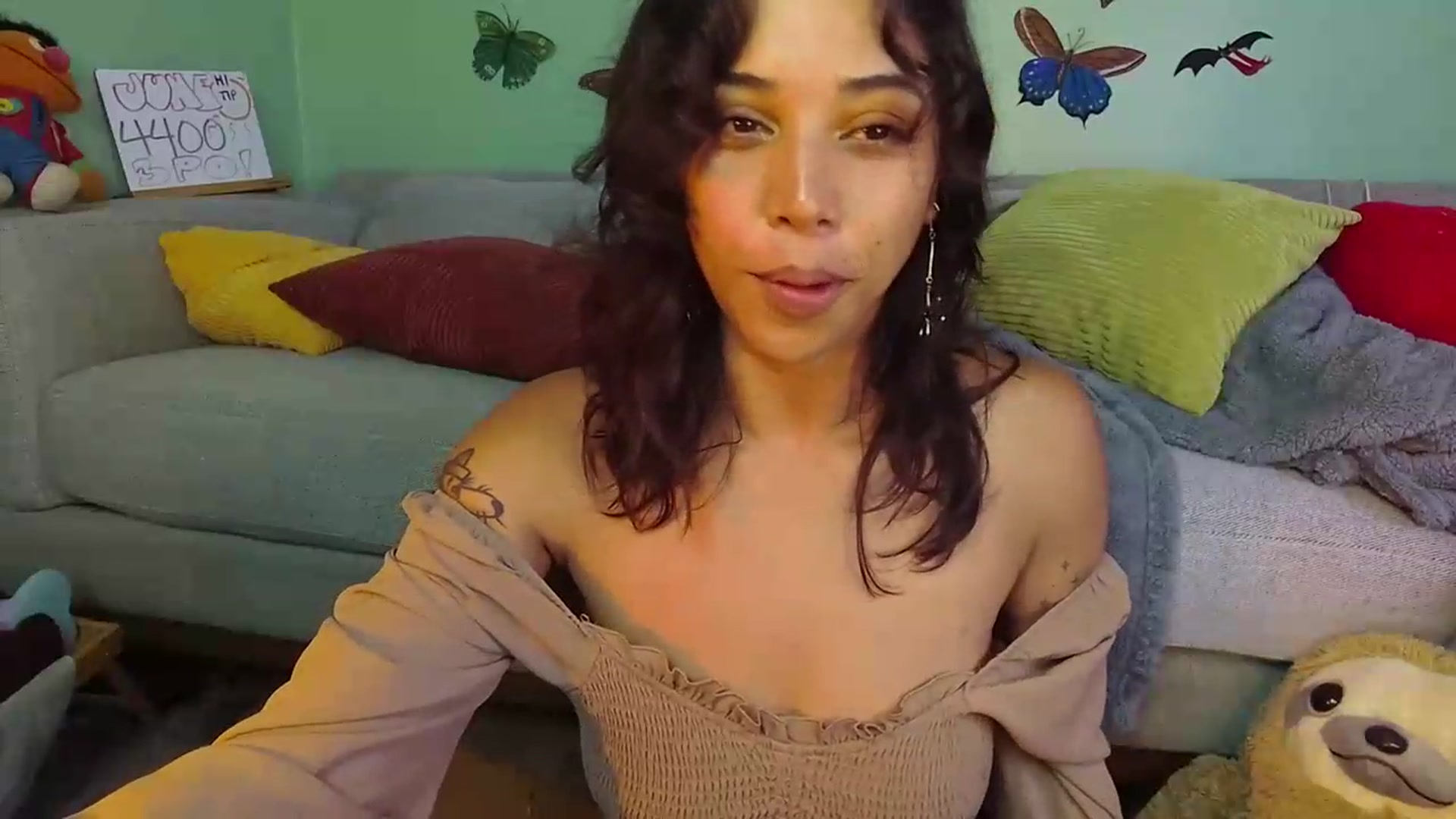 Gallery image thumbnail from KissingHigh's myfreecams stream on, 06/27/2026, 03:53 image 8 of 20