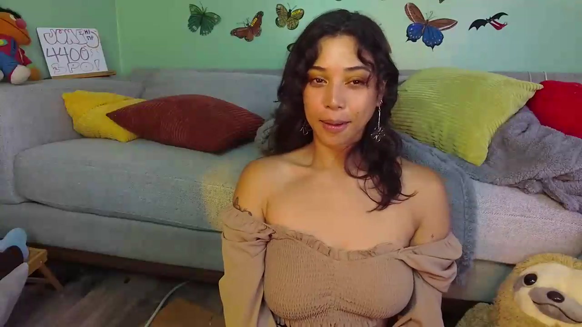 Gallery image thumbnail from KissingHigh's myfreecams stream on, 06/27/2026, 03:53 image 9 of 20