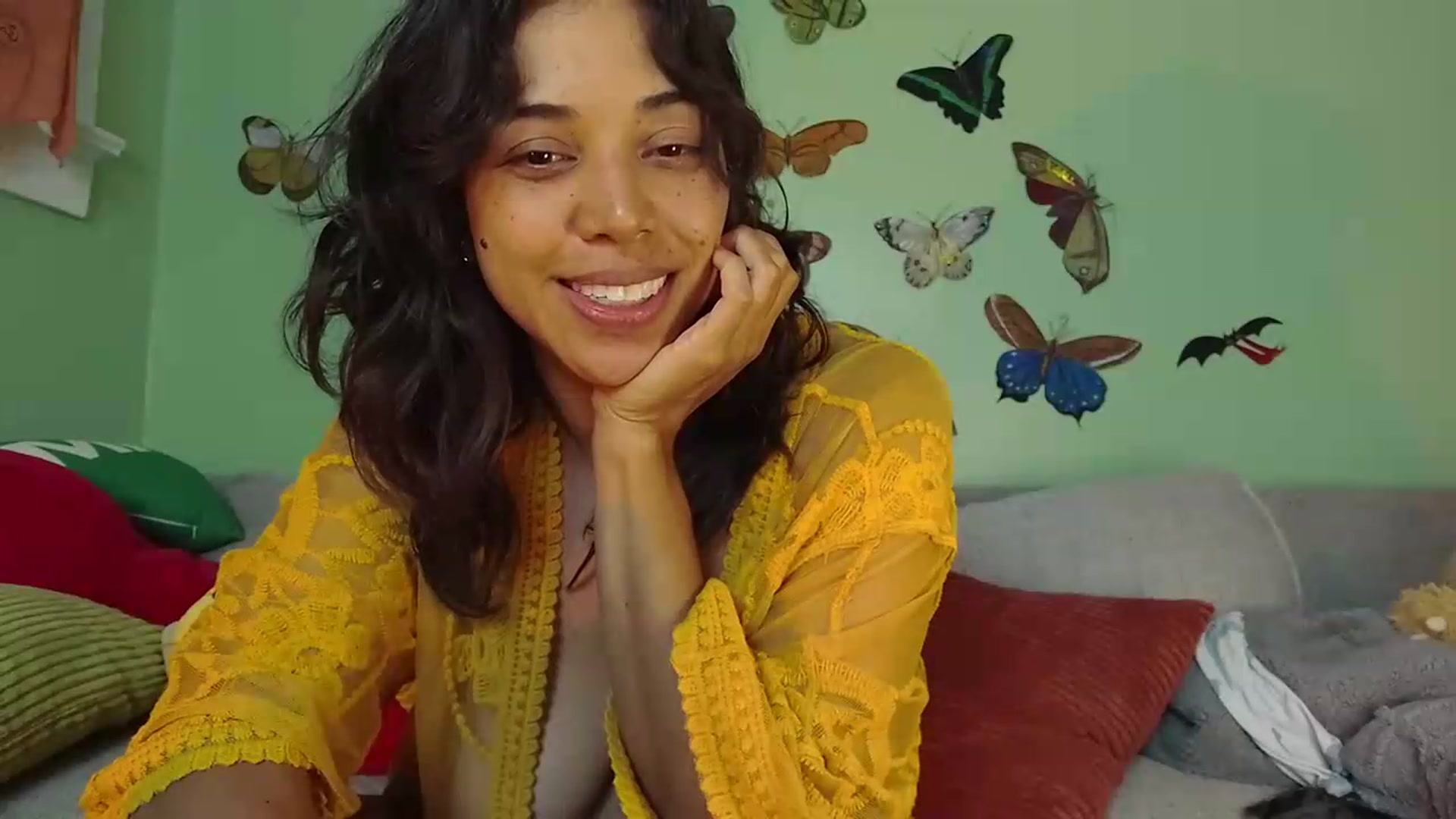 Gallery image thumbnail from KissingHigh's myfreecams stream on, 07/28/2026, 02:23 image 15 of 20