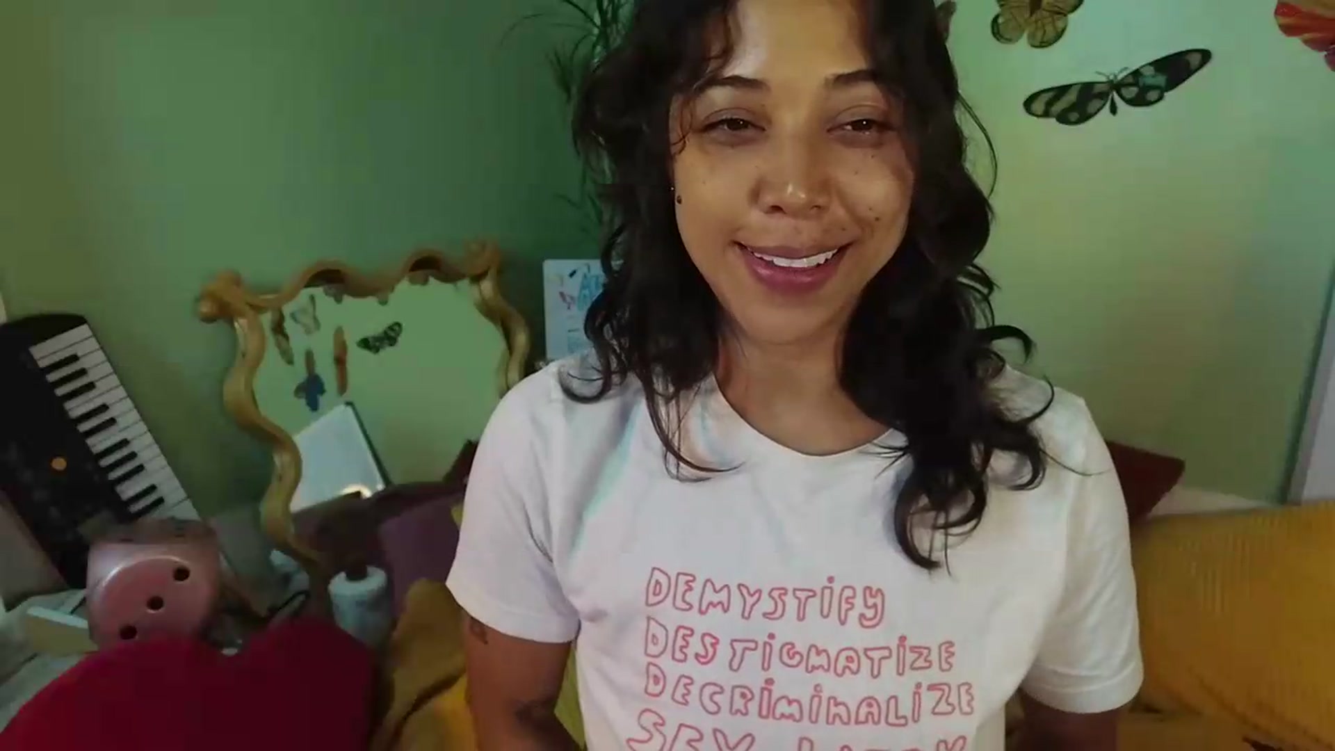 Gallery image thumbnail from KissingHigh's myfreecams stream on, 08/11/2026, 02:36 image 19 of 20
