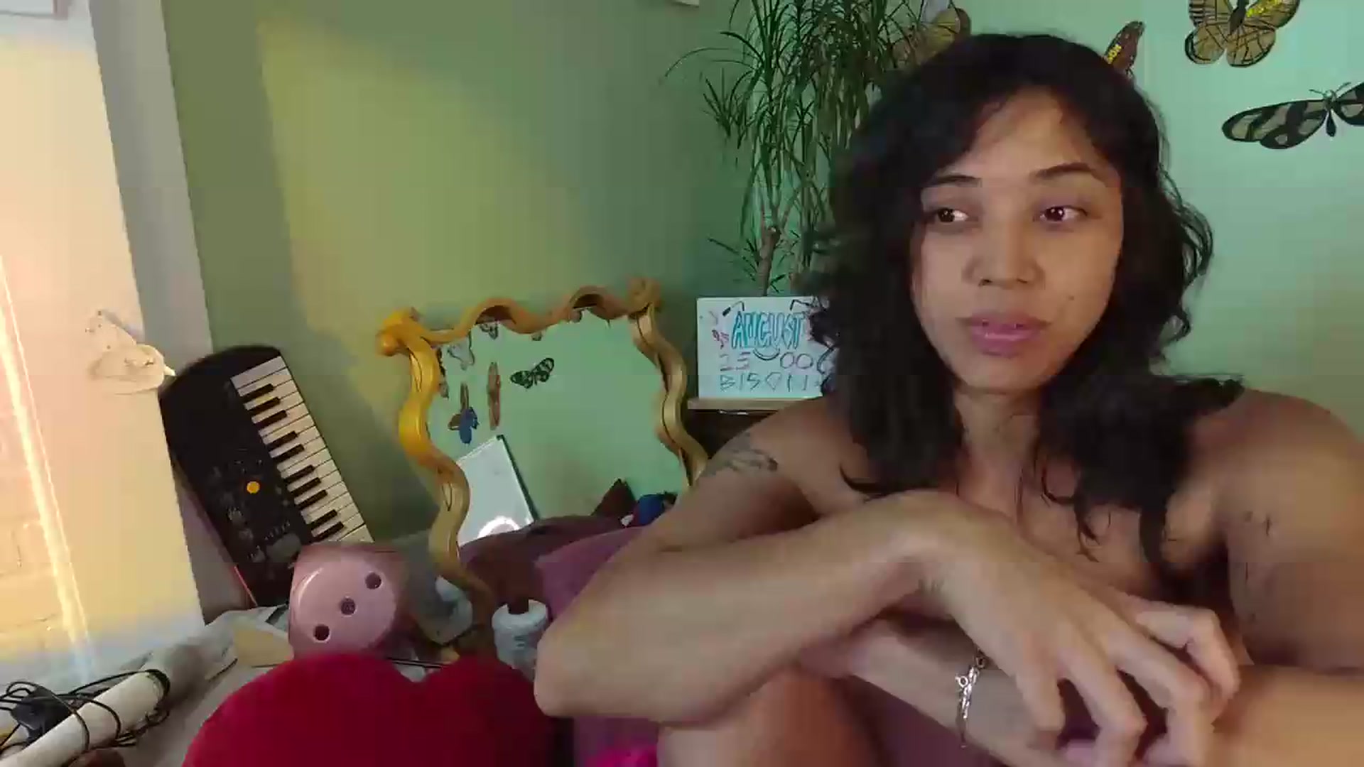 Gallery image thumbnail from KissingHigh's myfreecams stream on, 08/21/2026, 02:30 image 11 of 20