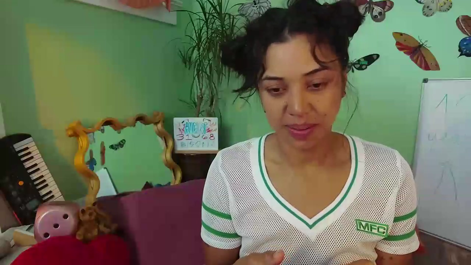 Gallery image thumbnail from KissingHigh's myfreecams stream on, 08/23/2026, 18:04 image 2 of 20