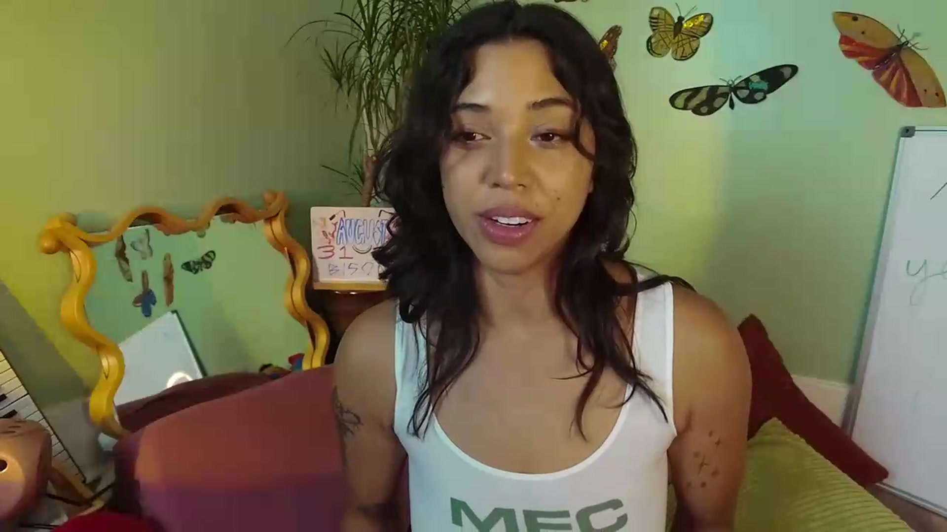 Gallery image thumbnail from KissingHigh's myfreecams stream on, 08/27/2026, 03:14 image 6 of 20