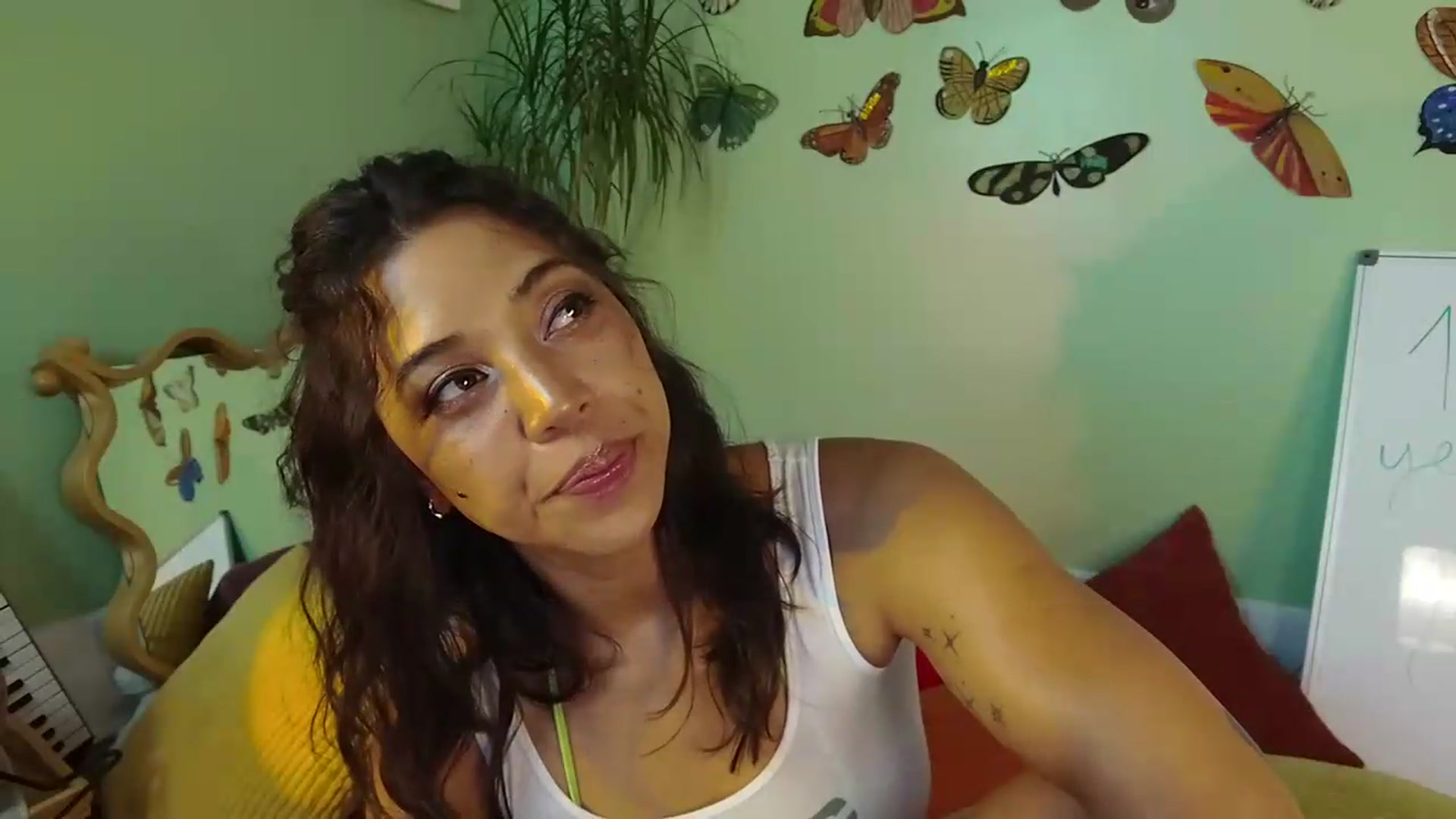 Gallery image thumbnail from KissingHigh's myfreecams stream on, 09/01/2026, 03:35 image 7 of 20