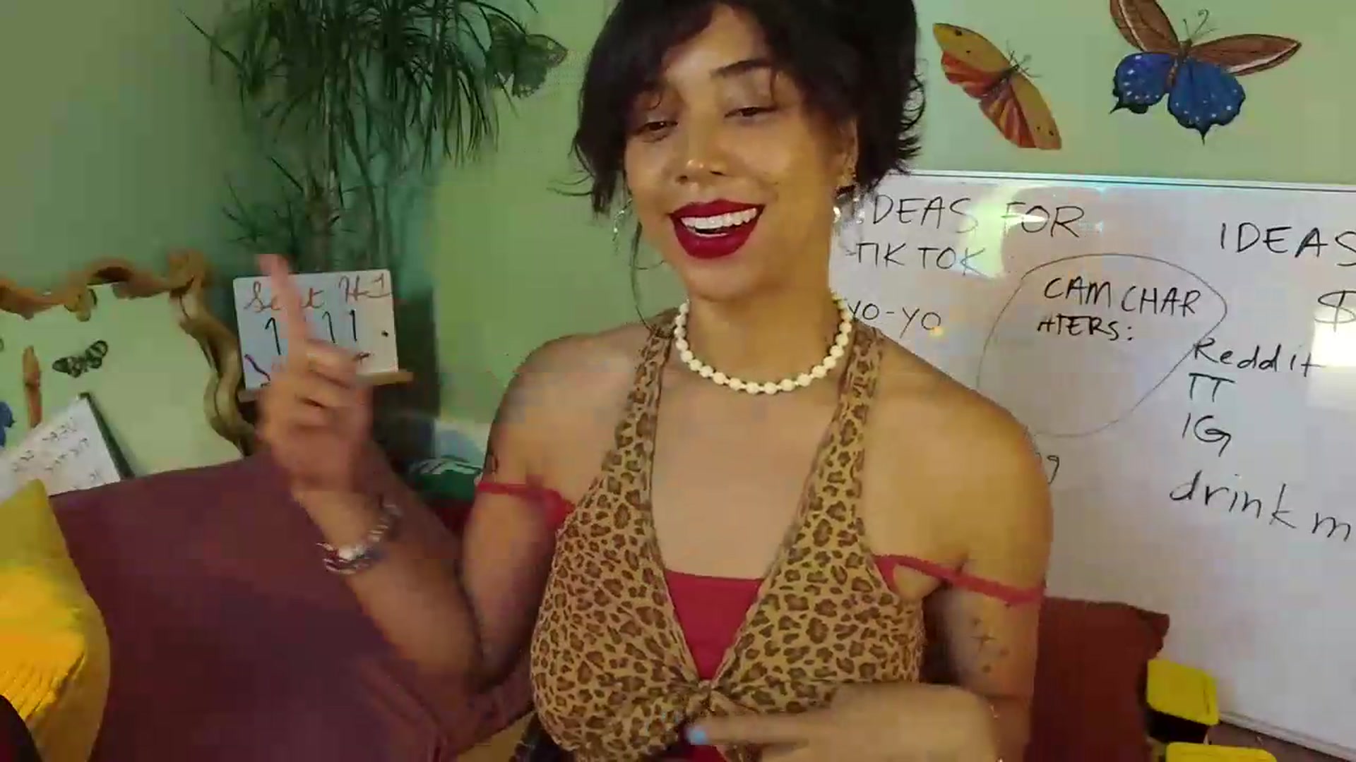 Gallery image thumbnail from KissingHigh's myfreecams stream on, 09/08/2026, 03:29 image 10 of 20