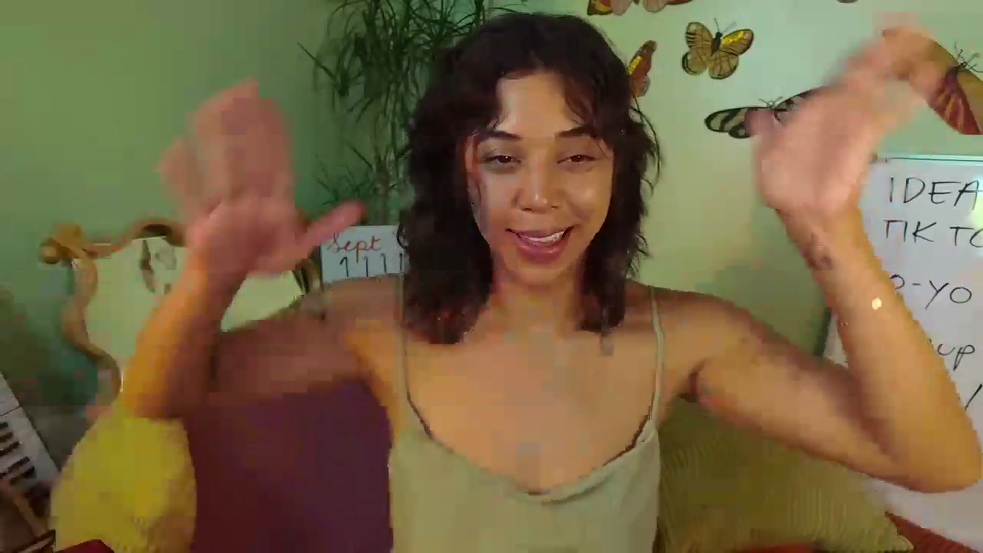 Gallery image thumbnail from KissingHigh's myfreecams stream on, 09/11/2026, 02:45 image 4 of 20