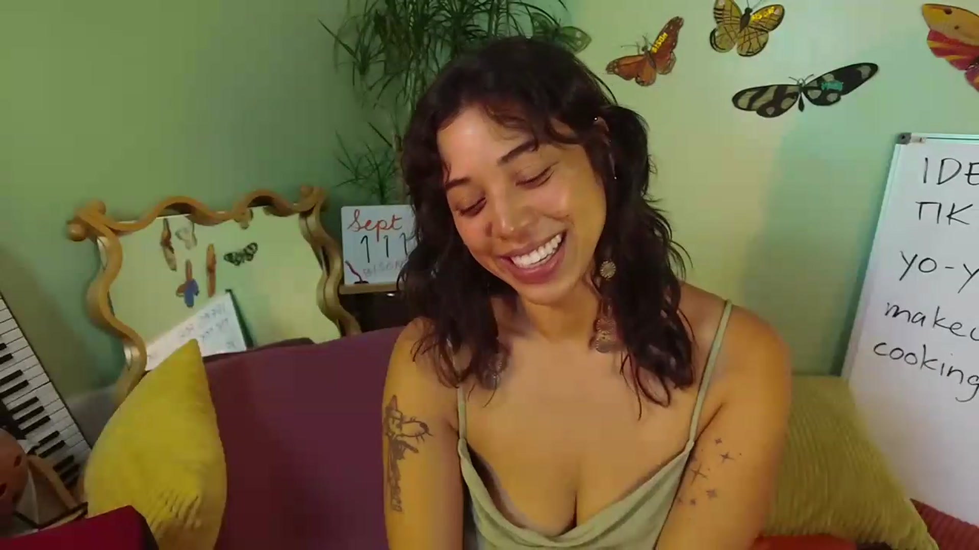 Gallery image thumbnail from KissingHigh's myfreecams stream on, 09/11/2026, 02:45 image 20 of 20