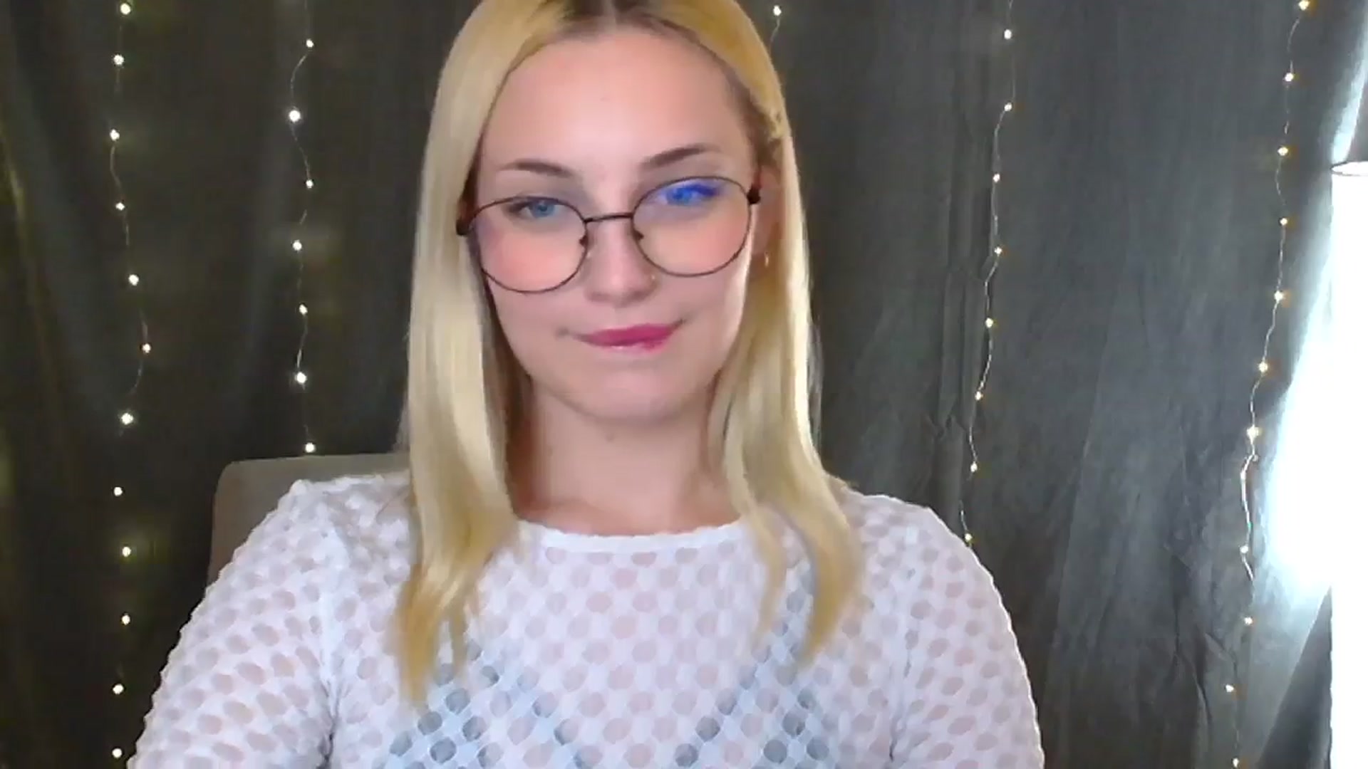 Gallery image thumbnail from Kissismimy's myfreecams stream on, 07/11/2024, 13:35 image 5 of 20
