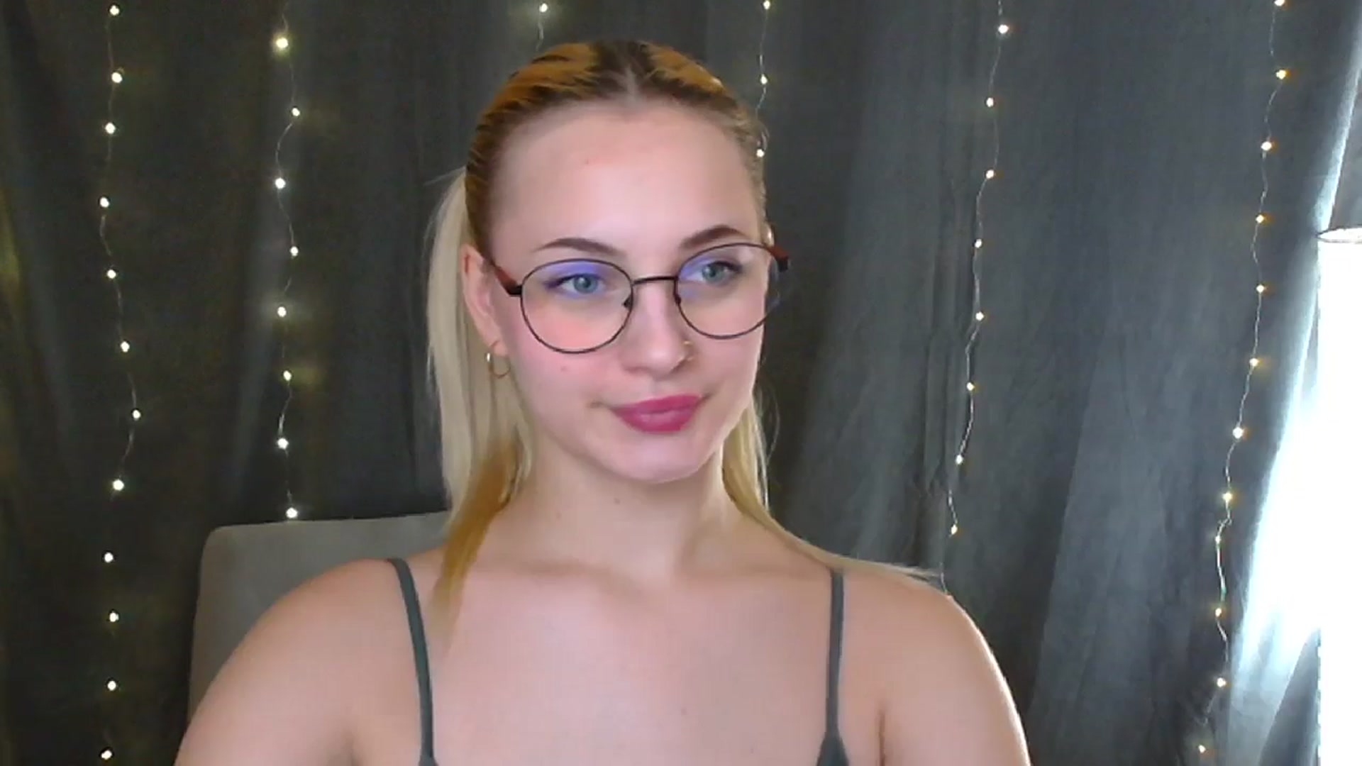 Gallery image thumbnail from Kissismimy's myfreecams stream on, 07/14/2024, 10:18 image 20 of 20