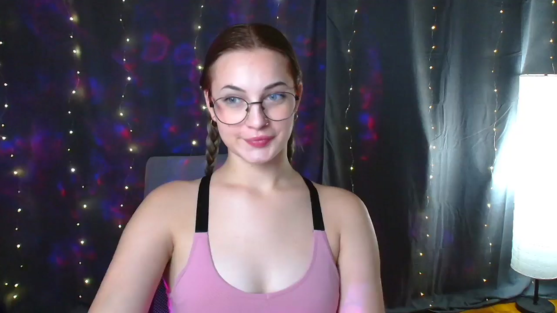 Gallery image thumbnail from Kissismimy's myfreecams stream on, 08/13/2024, 11:17 image 6 of 20