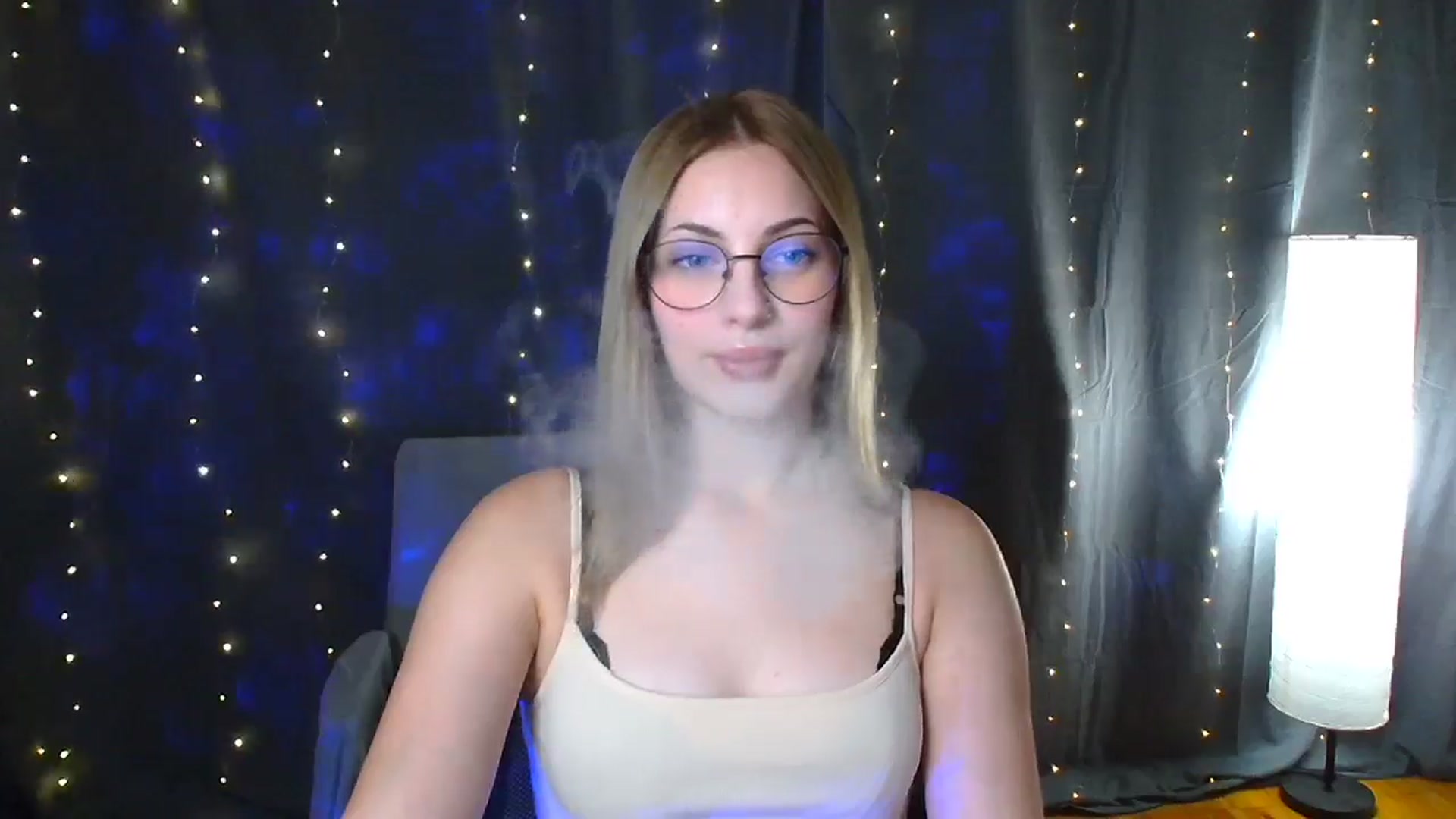 Gallery image thumbnail from Kissismimy's myfreecams stream on, 08/20/2024, 09:18 image 8 of 20