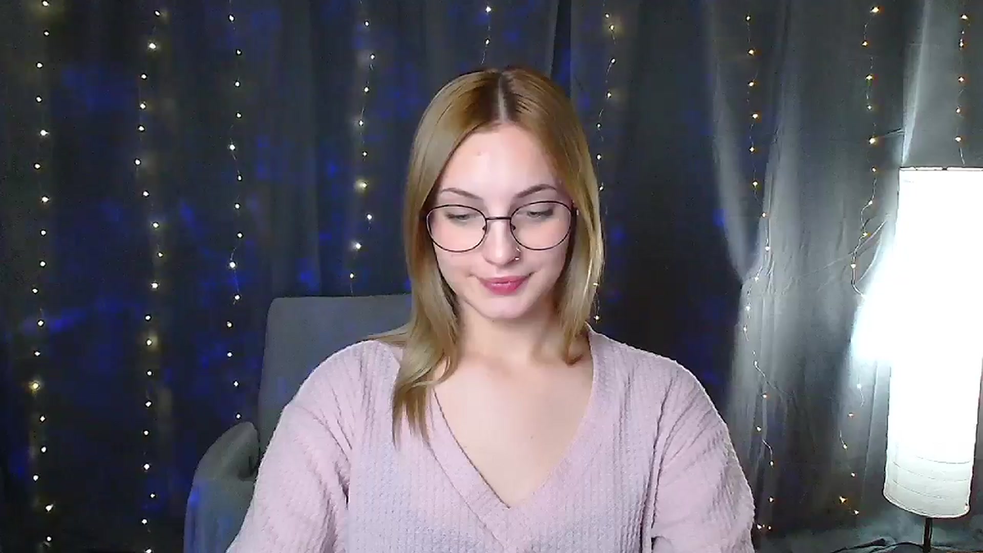 Gallery image thumbnail from Kissismimy's myfreecams stream on, 09/04/2024, 11:07 image 6 of 20