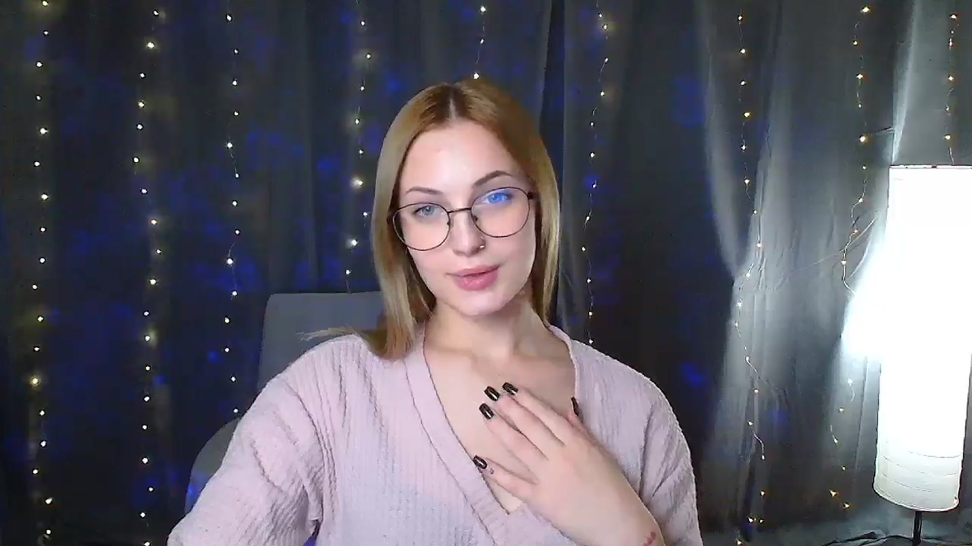 Gallery image thumbnail from Kissismimy's myfreecams stream on, 09/04/2024, 11:07 image 20 of 20