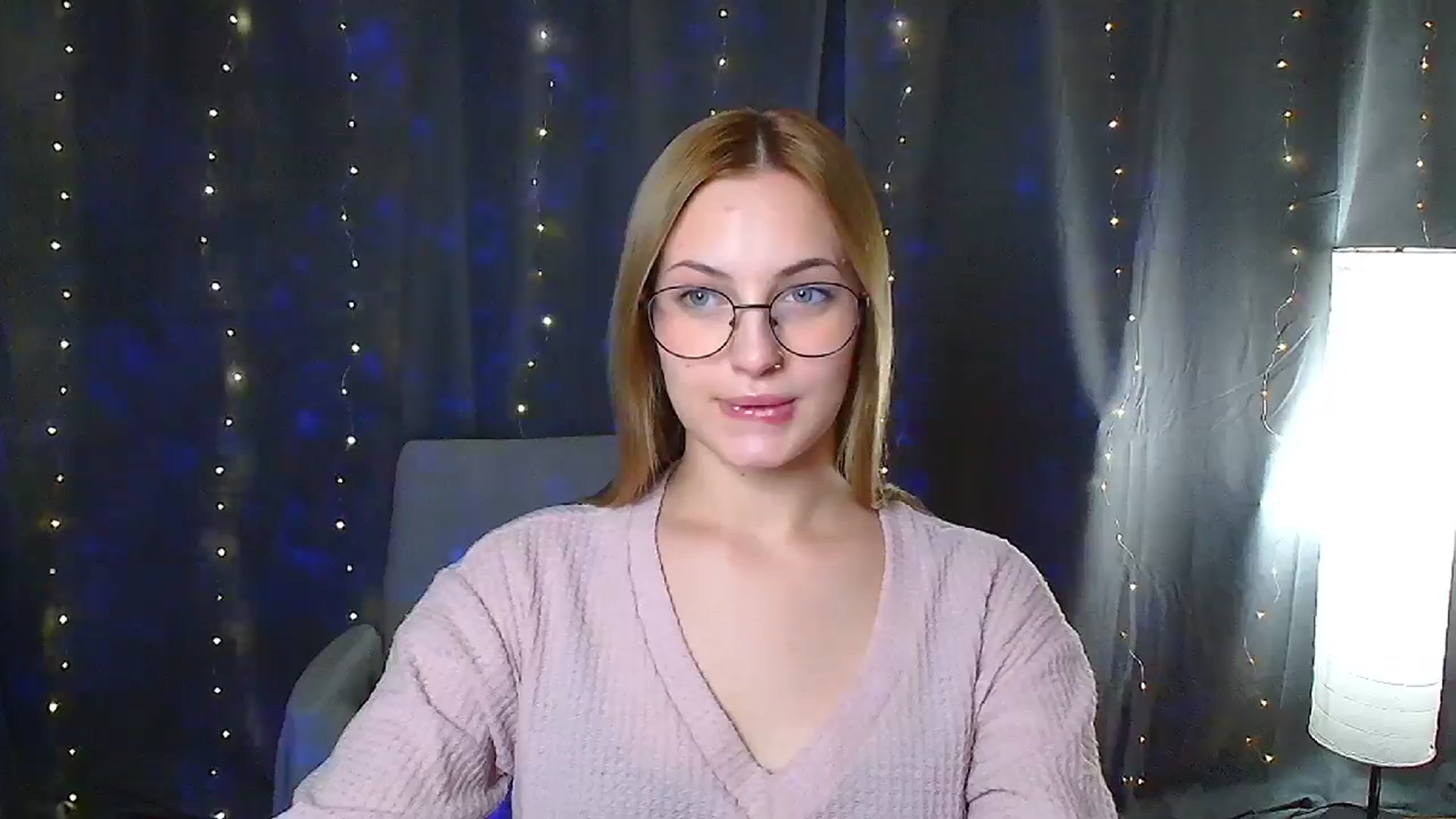 Gallery image thumbnail from Kissismimy's myfreecams stream on, 09/04/2024, 11:07 image 14 of 20