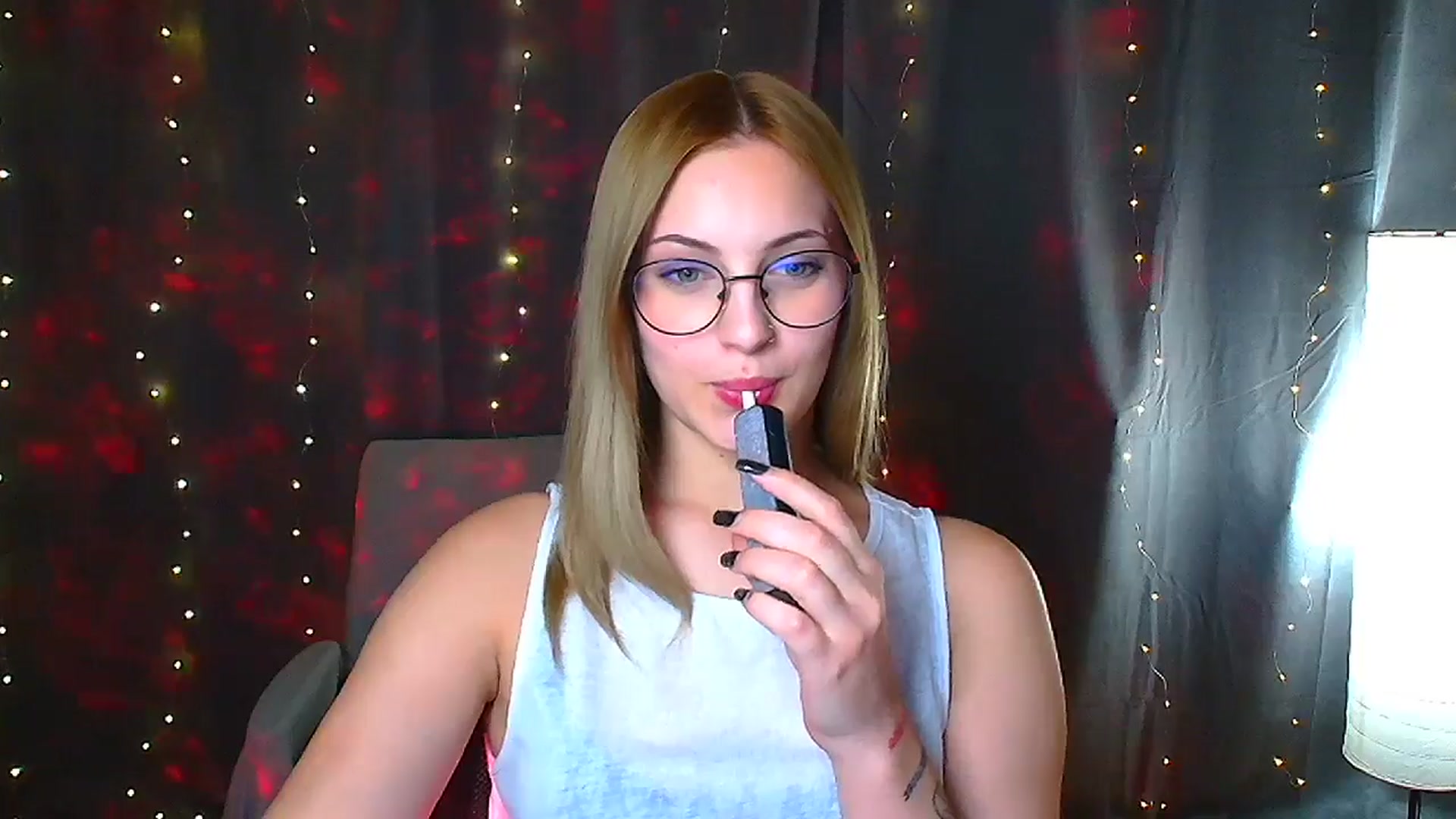 Gallery image thumbnail from Kissismimy's myfreecams stream on, 09/05/2024, 11:09 image 4 of 20