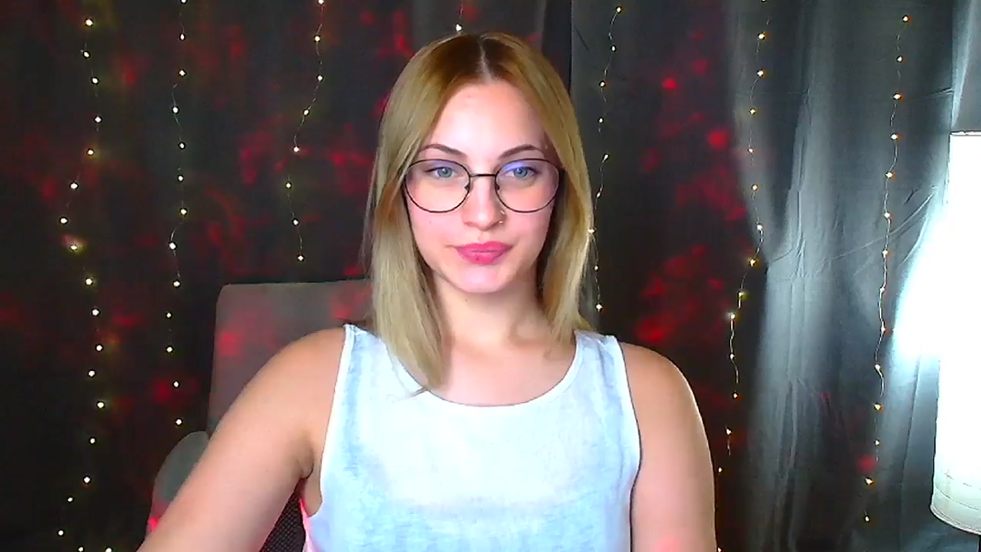 Gallery image thumbnail from Kissismimy's myfreecams stream on, 09/09/2024, 13:51 image 17 of 20