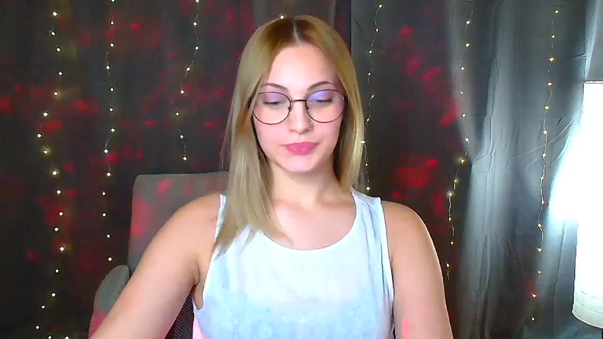 Gallery image thumbnail from Kissismimy's myfreecams stream on, 09/09/2024, 13:51 image 19 of 20