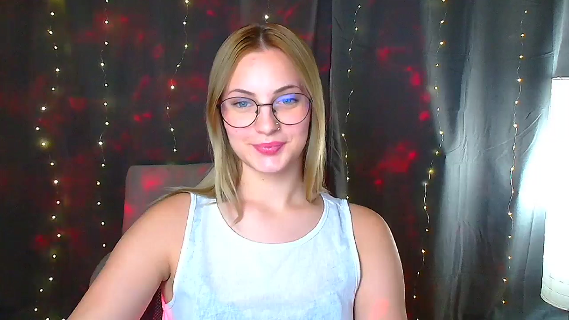 Gallery image thumbnail from Kissismimy's myfreecams stream on, 09/09/2024, 14:27 image 5 of 20