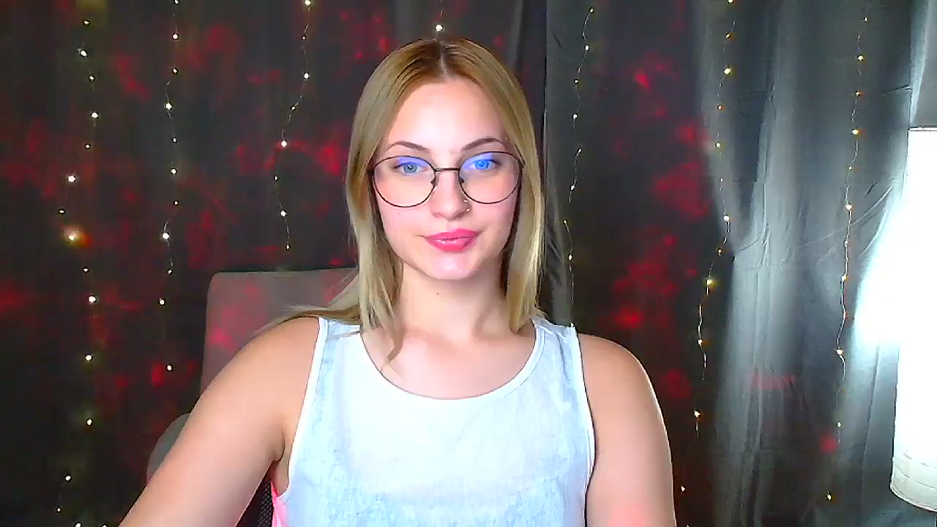 Gallery image thumbnail from Kissismimy's myfreecams stream on, 09/09/2024, 14:27 image 4 of 20