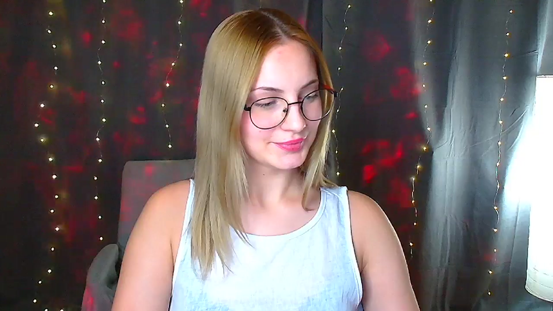 Gallery image thumbnail from Kissismimy's myfreecams stream on, 09/09/2024, 14:27 image 14 of 20