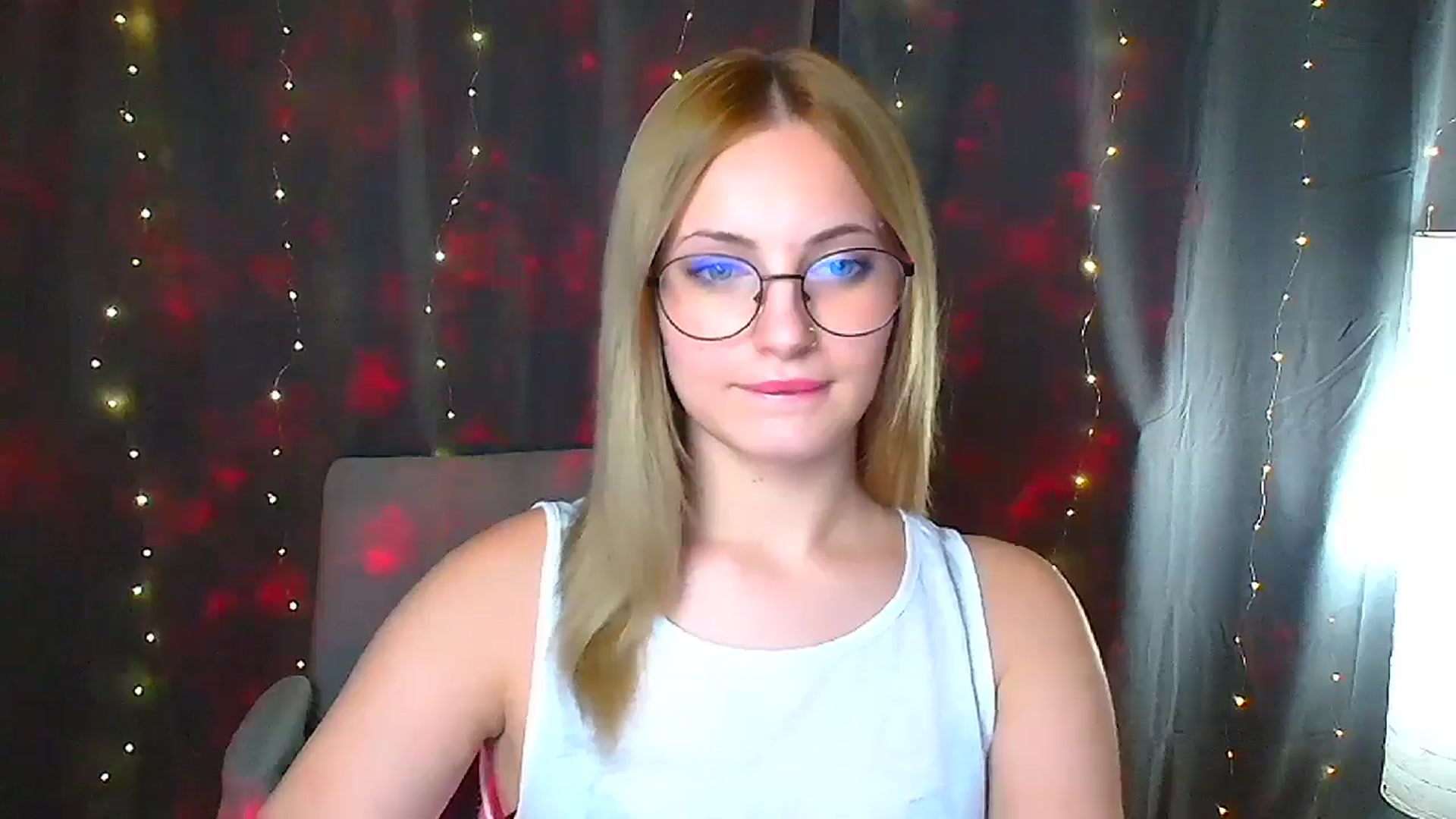 Gallery image thumbnail from Kissismimy's myfreecams stream on, 09/13/2024, 12:07 image 8 of 20