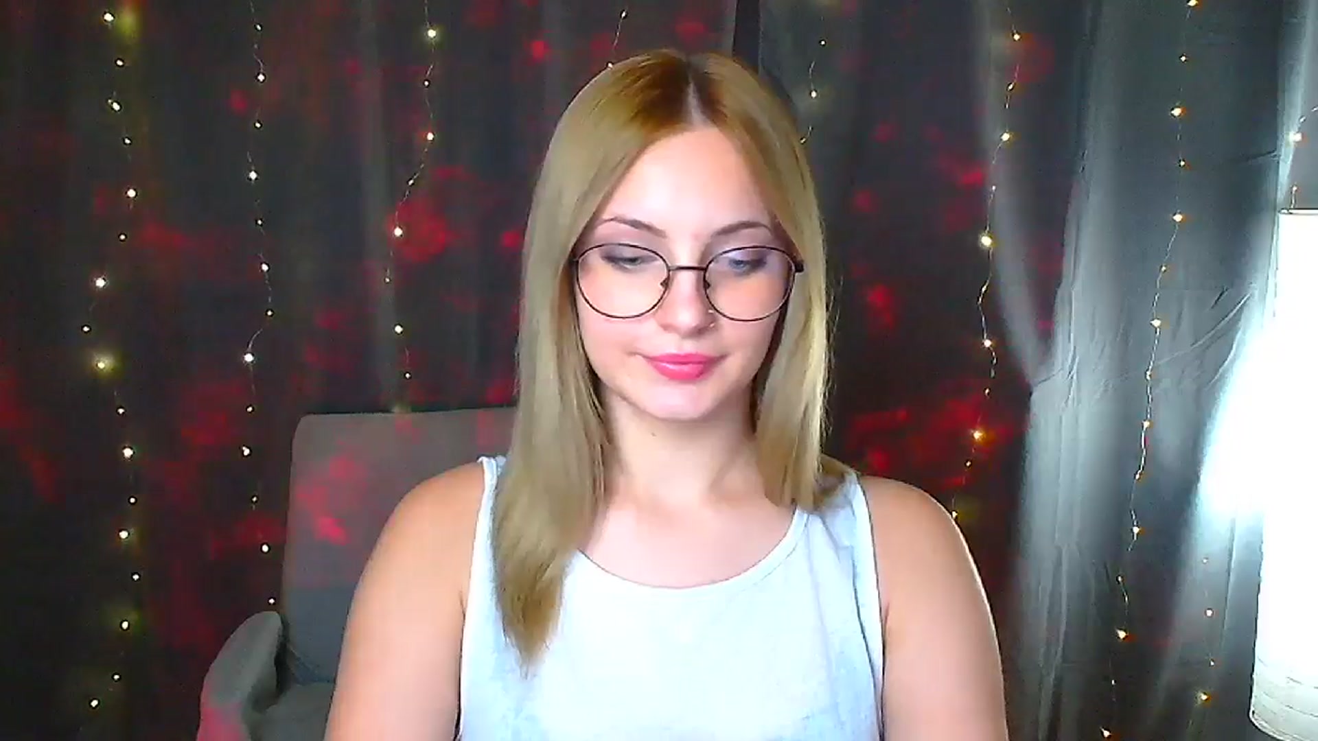 Gallery image thumbnail from Kissismimy's myfreecams stream on, 09/13/2024, 12:07 image 18 of 20