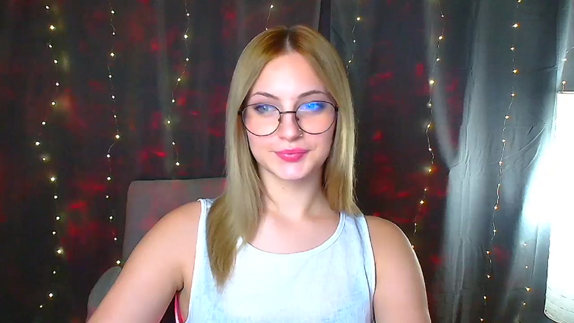 Gallery image thumbnail from Kissismimy's myfreecams stream on, 09/13/2024, 12:07 image 16 of 20