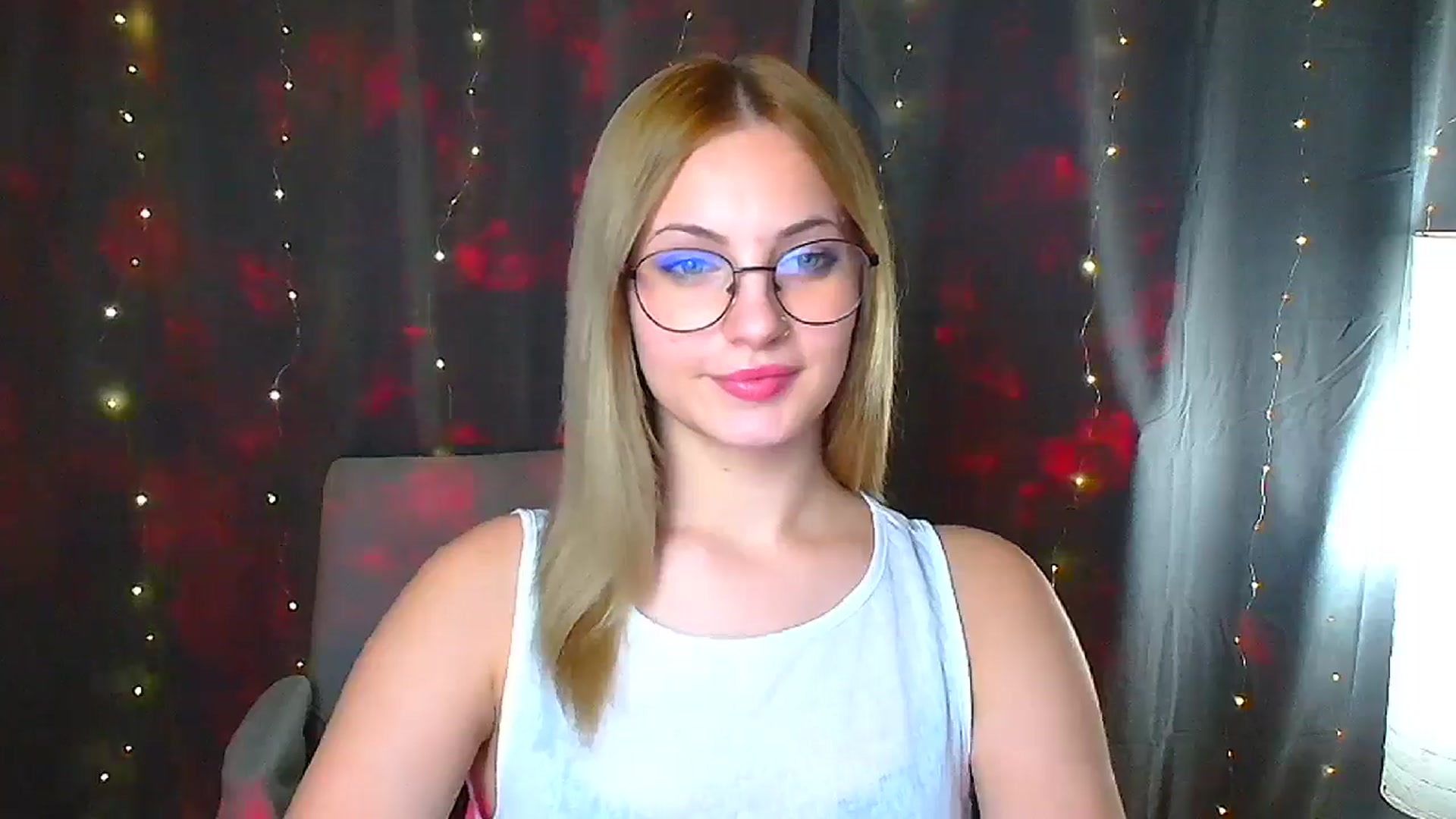 Gallery image thumbnail from Kissismimy's myfreecams stream on, 09/13/2024, 12:07 image 6 of 20