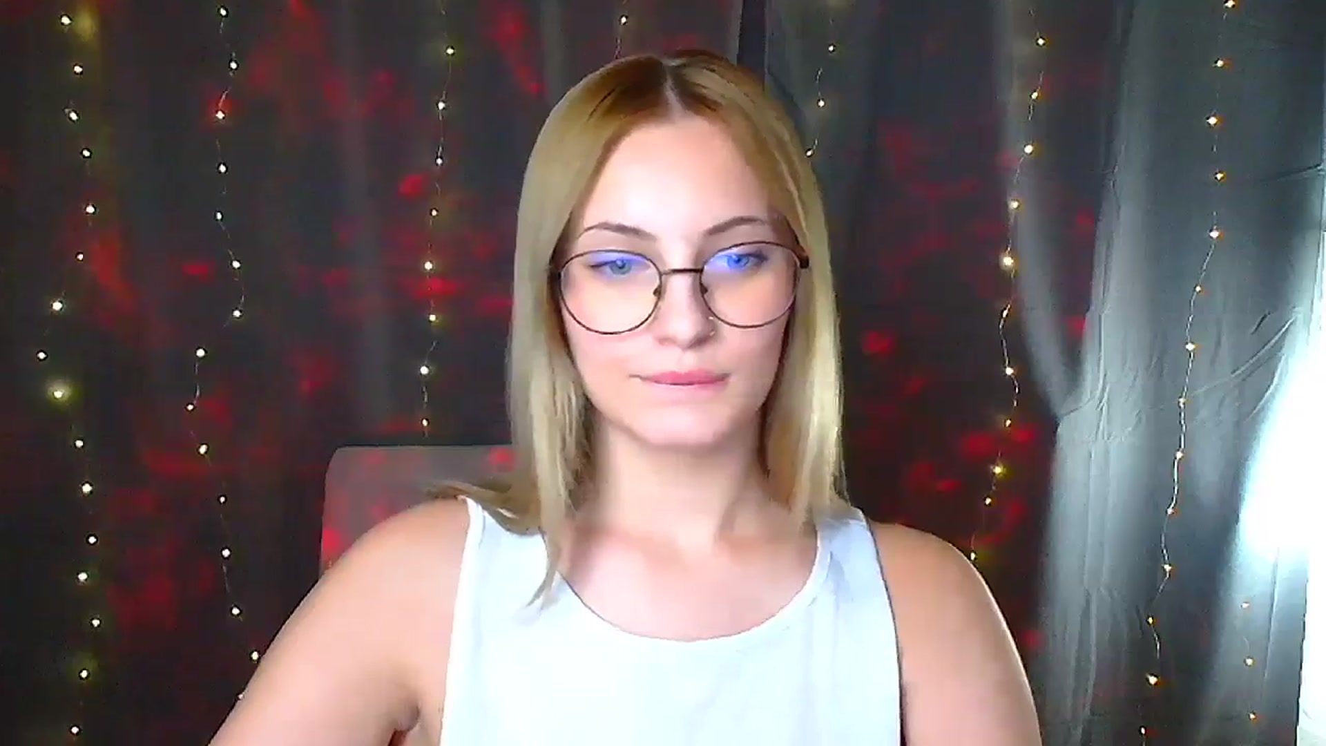 Gallery image thumbnail from Kissismimy's myfreecams stream on, 09/14/2024, 11:26 image 2 of 20