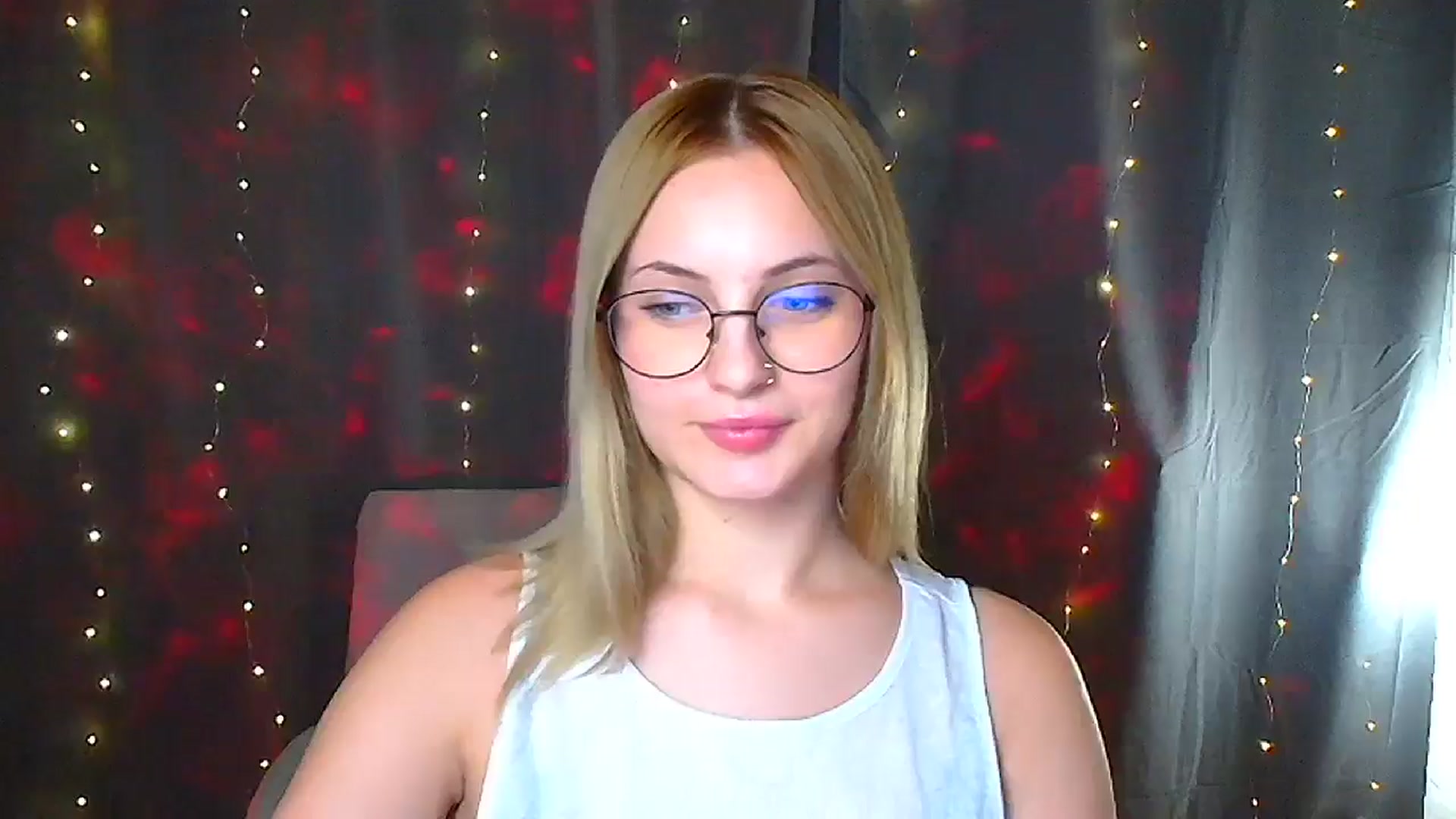 Gallery image thumbnail from Kissismimy's myfreecams stream on, 09/14/2024, 11:26 image 16 of 20