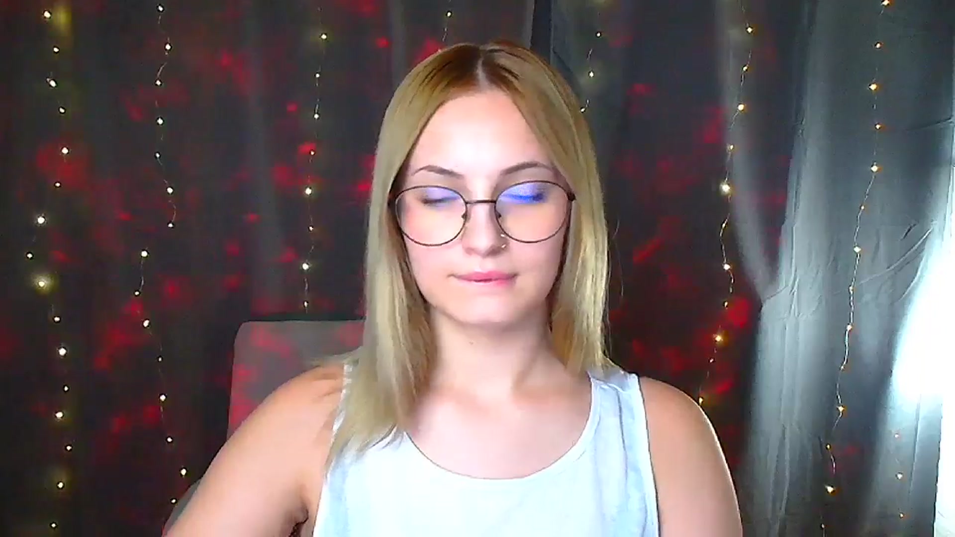 Gallery image thumbnail from Kissismimy's myfreecams stream on, 09/14/2024, 11:26 image 18 of 20