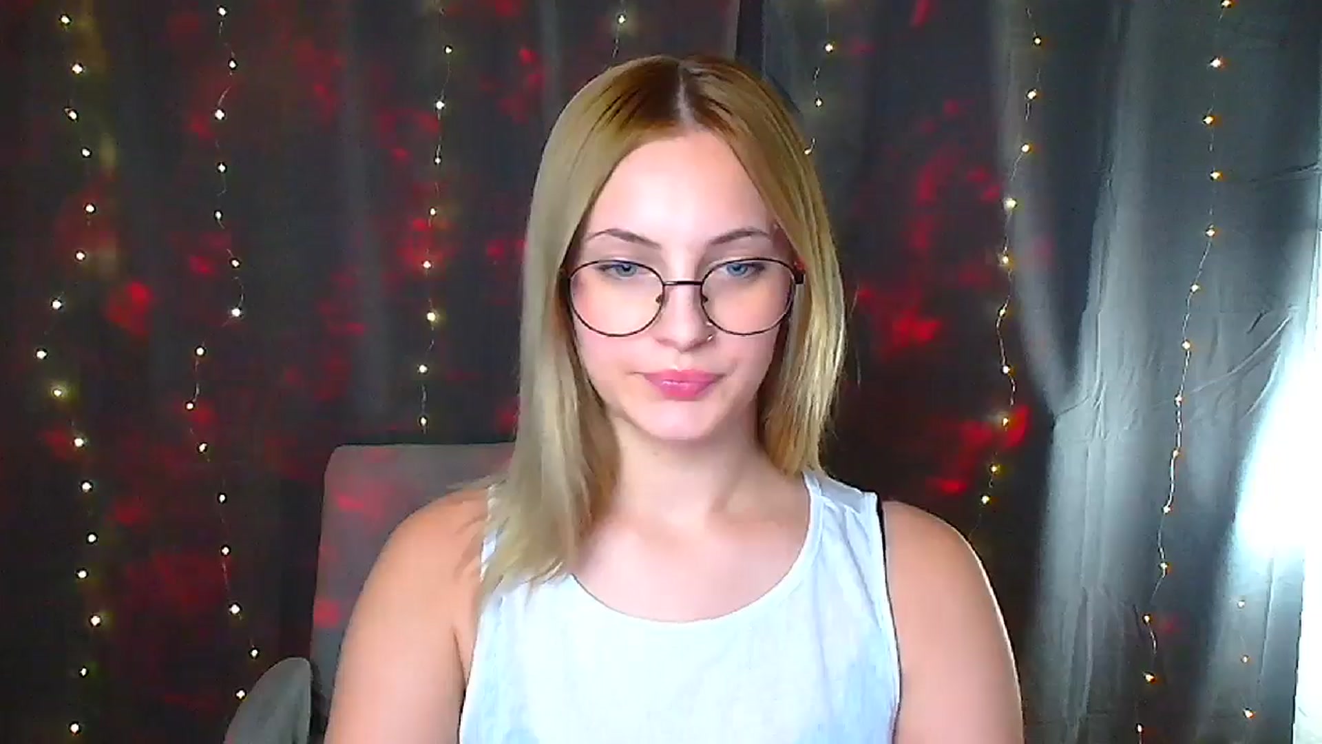 Gallery image thumbnail from Kissismimy's myfreecams stream on, 09/14/2024, 11:26 image 13 of 20
