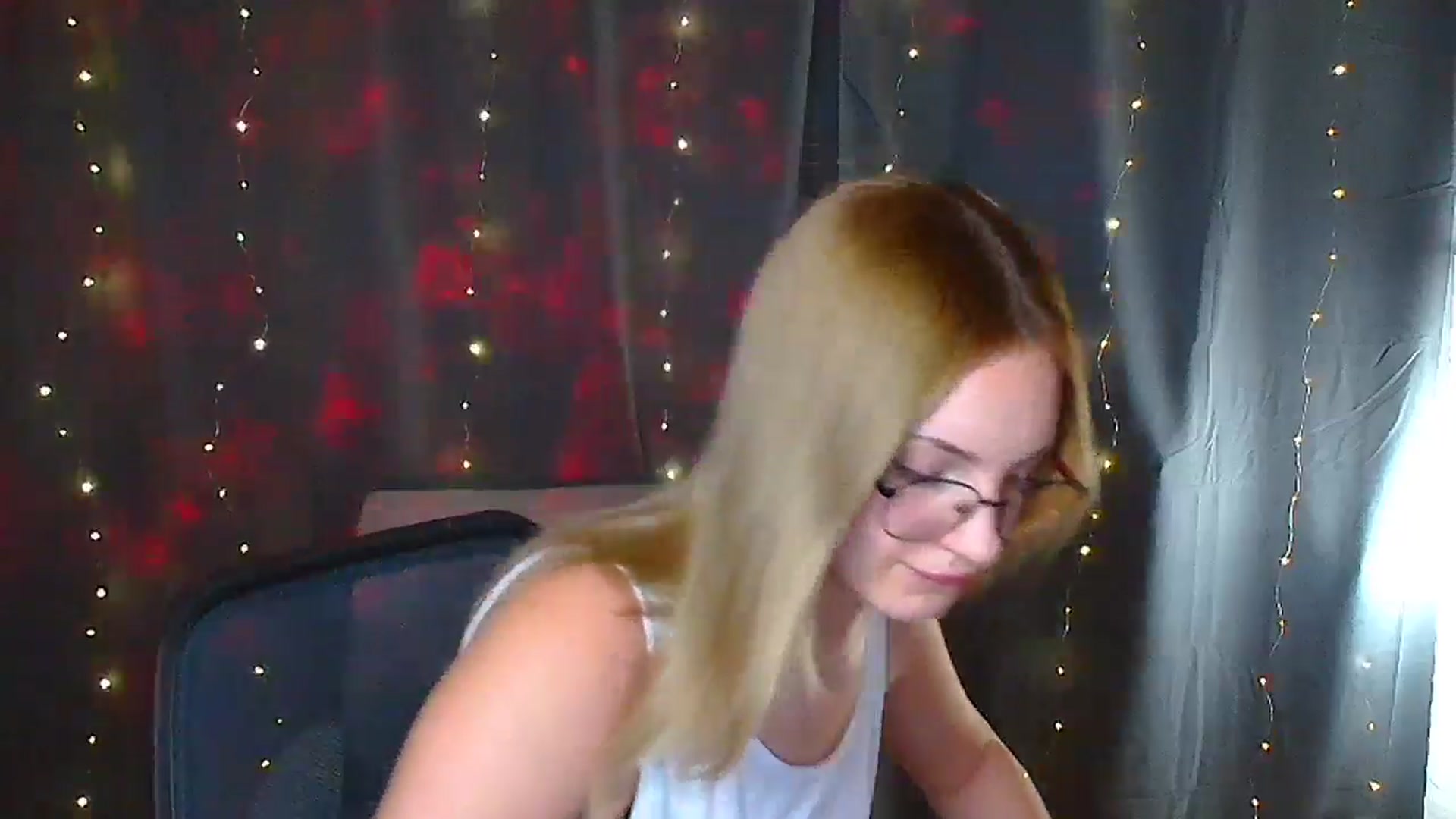 Gallery image thumbnail from Kissismimy's myfreecams stream on, 09/14/2024, 11:26 image 19 of 20