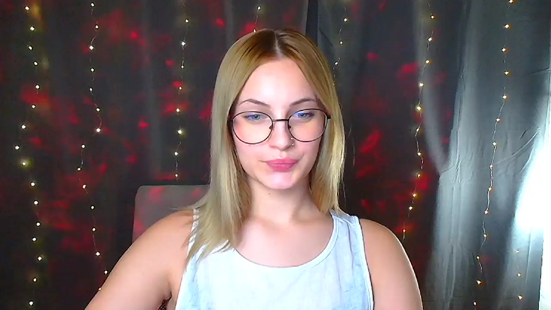 Gallery image thumbnail from Kissismimy's myfreecams stream on, 09/14/2024, 11:26 image 17 of 20