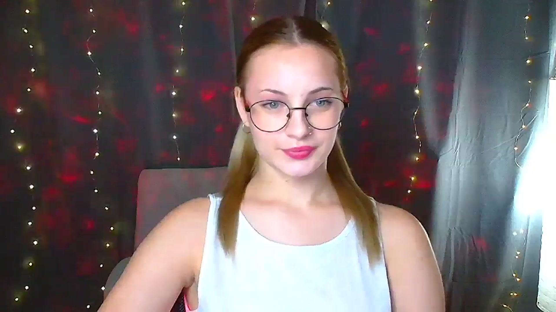 Gallery image thumbnail from Kissismimy's myfreecams stream on, 09/15/2024, 12:41 image 3 of 20