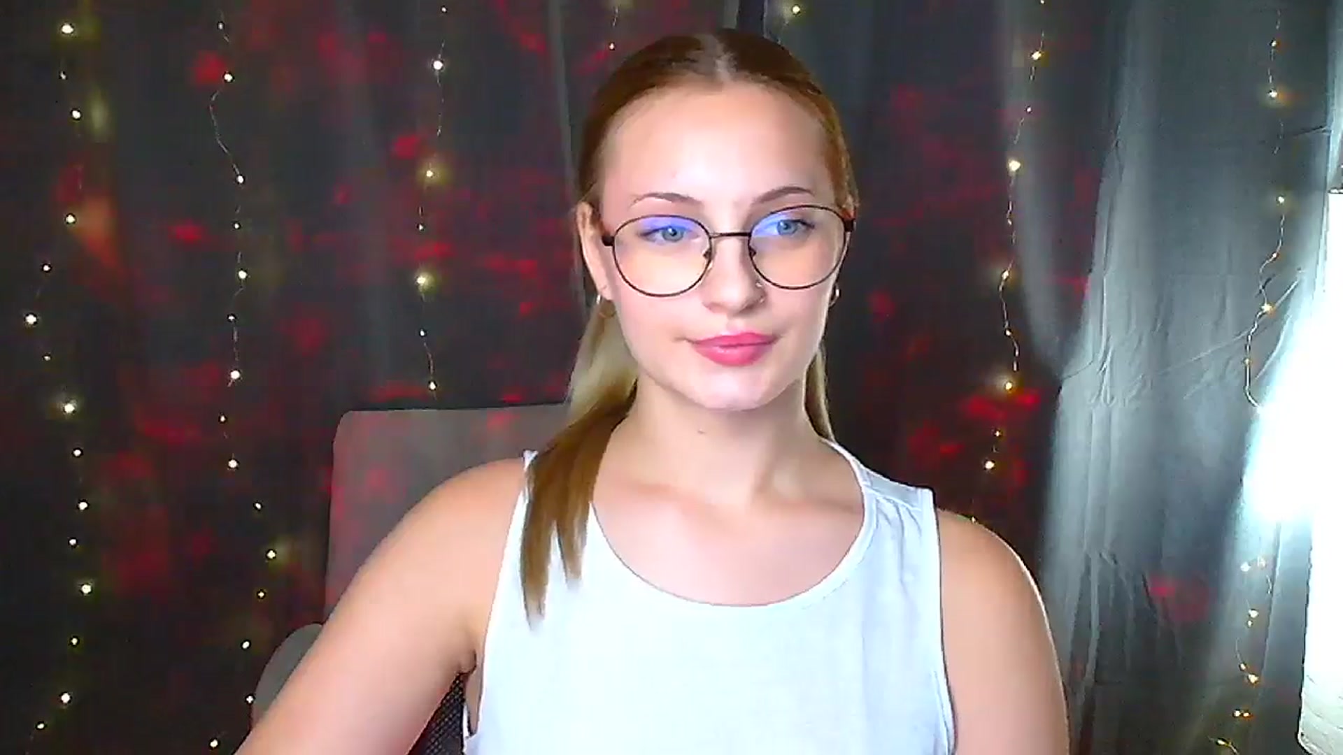 Gallery image thumbnail from Kissismimy's myfreecams stream on, 09/15/2024, 12:41 image 20 of 20