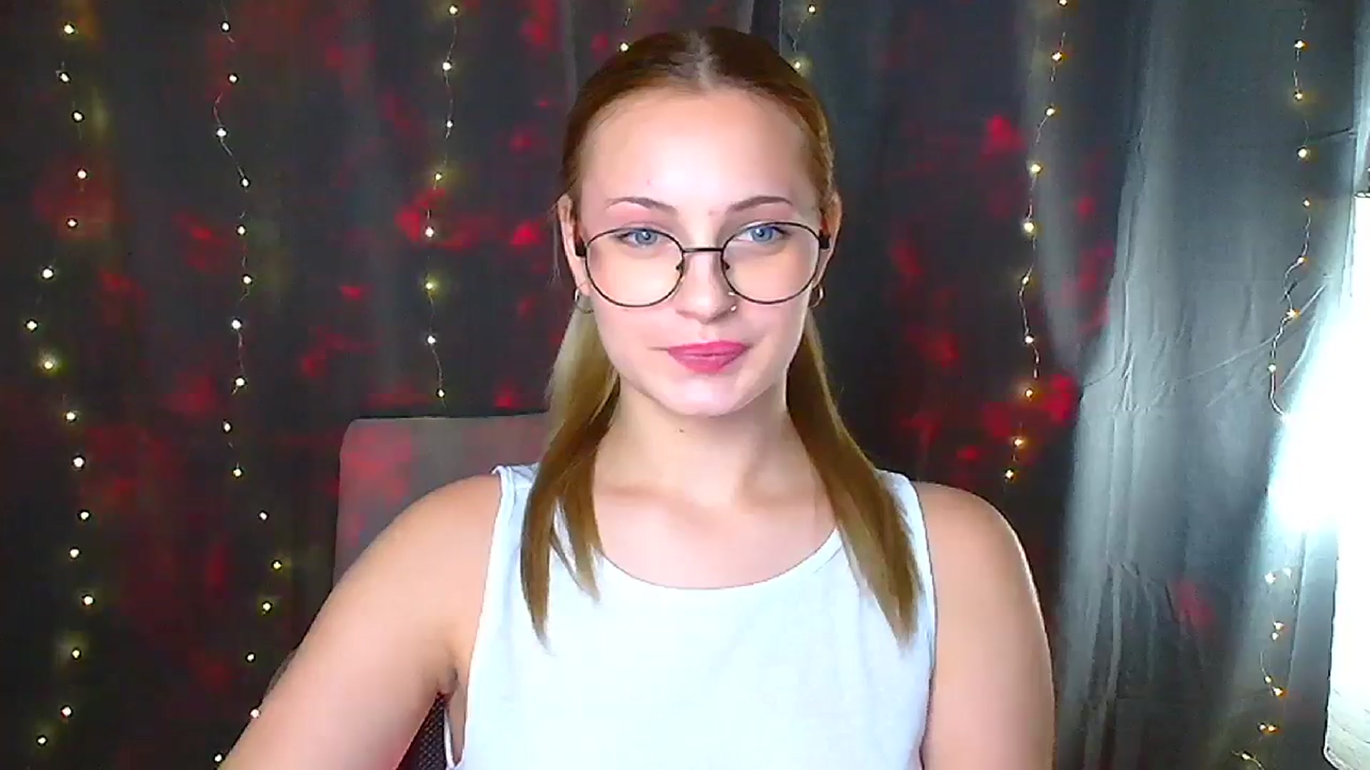 Gallery image thumbnail from Kissismimy's myfreecams stream on, 09/15/2024, 12:41 image 13 of 20
