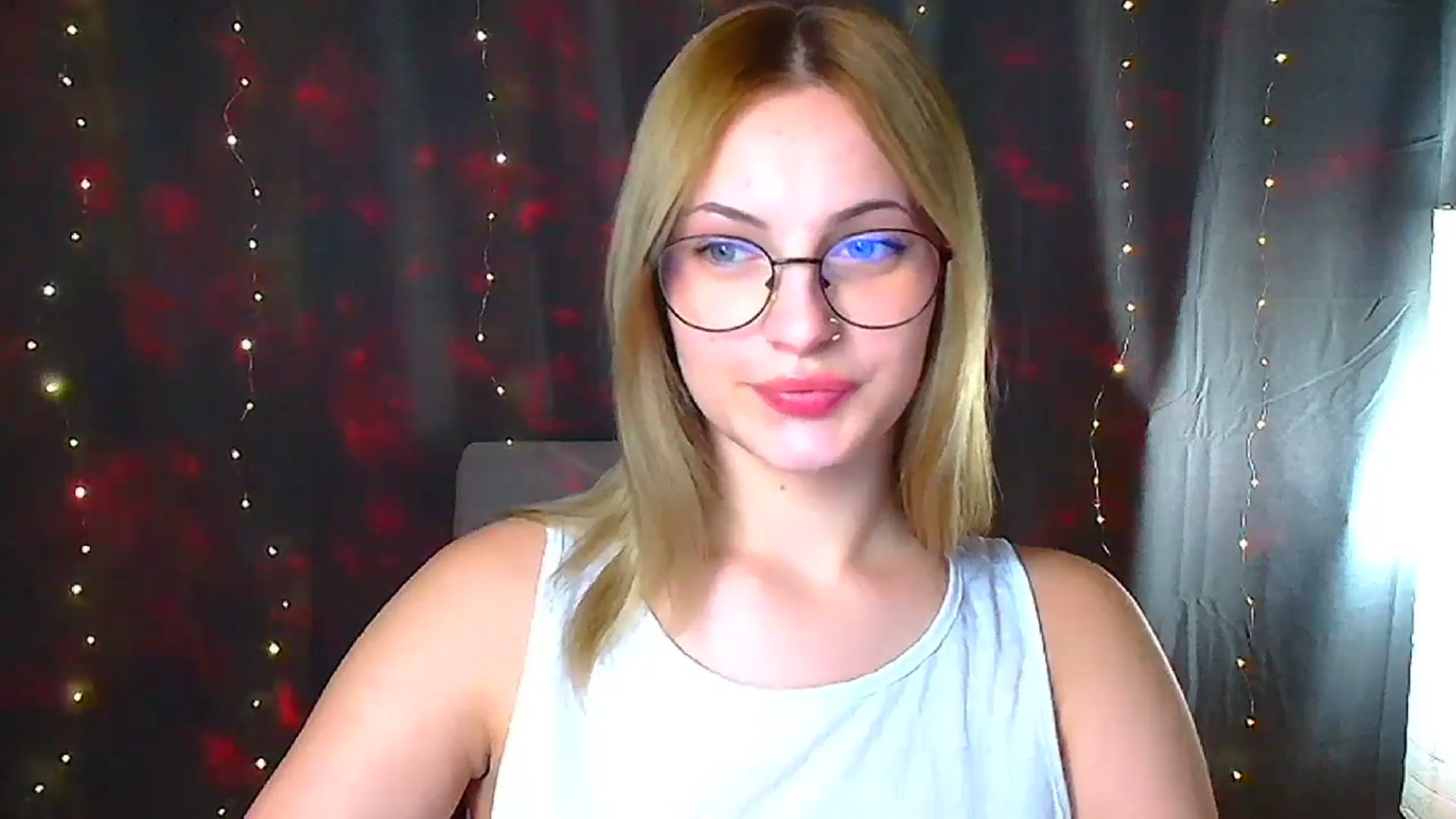 Gallery image thumbnail from Kissismimy's myfreecams stream on, 09/20/2024, 11:29 image 11 of 20