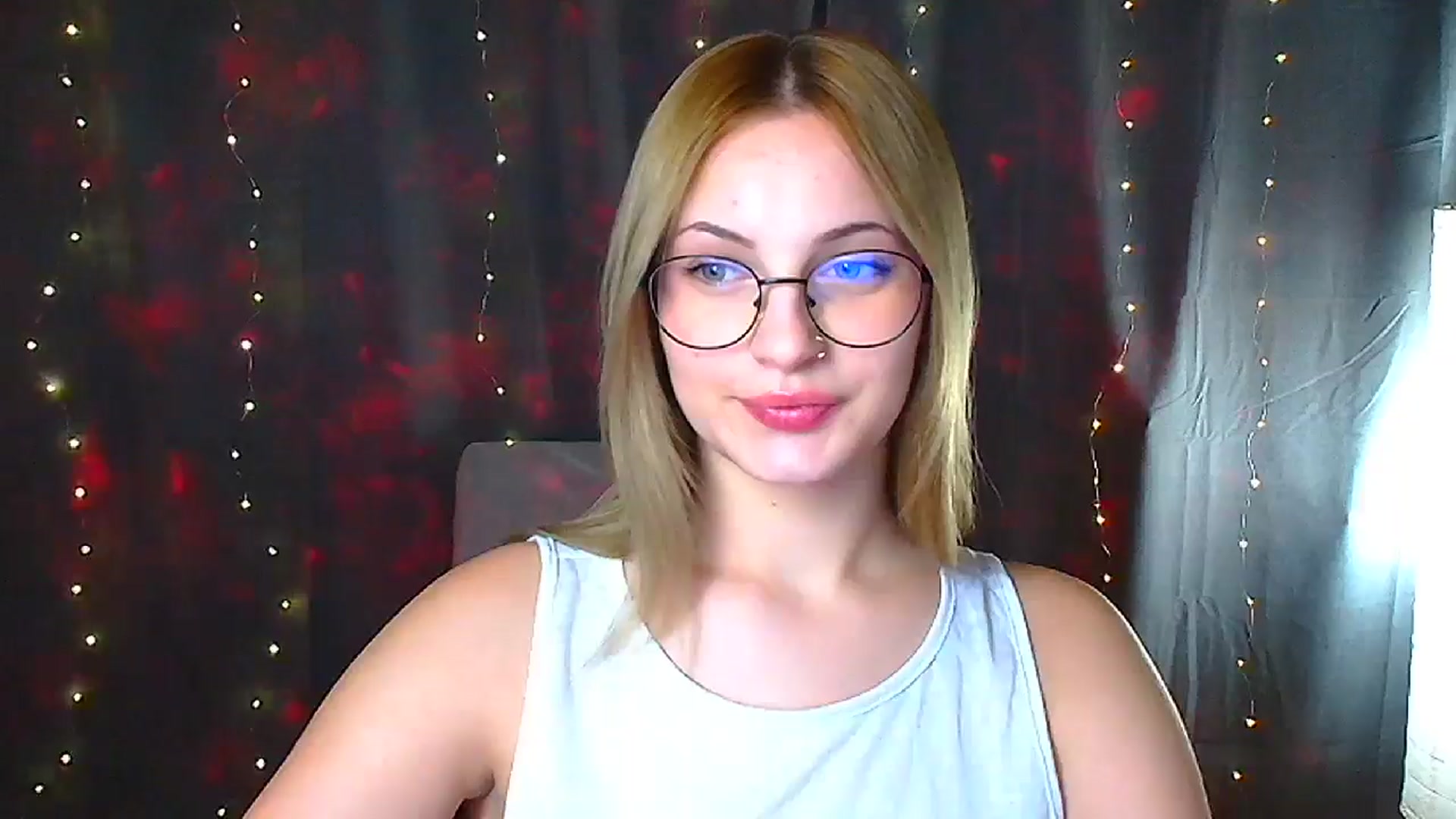 Gallery image thumbnail from Kissismimy's myfreecams stream on, 09/20/2024, 11:29 image 16 of 20