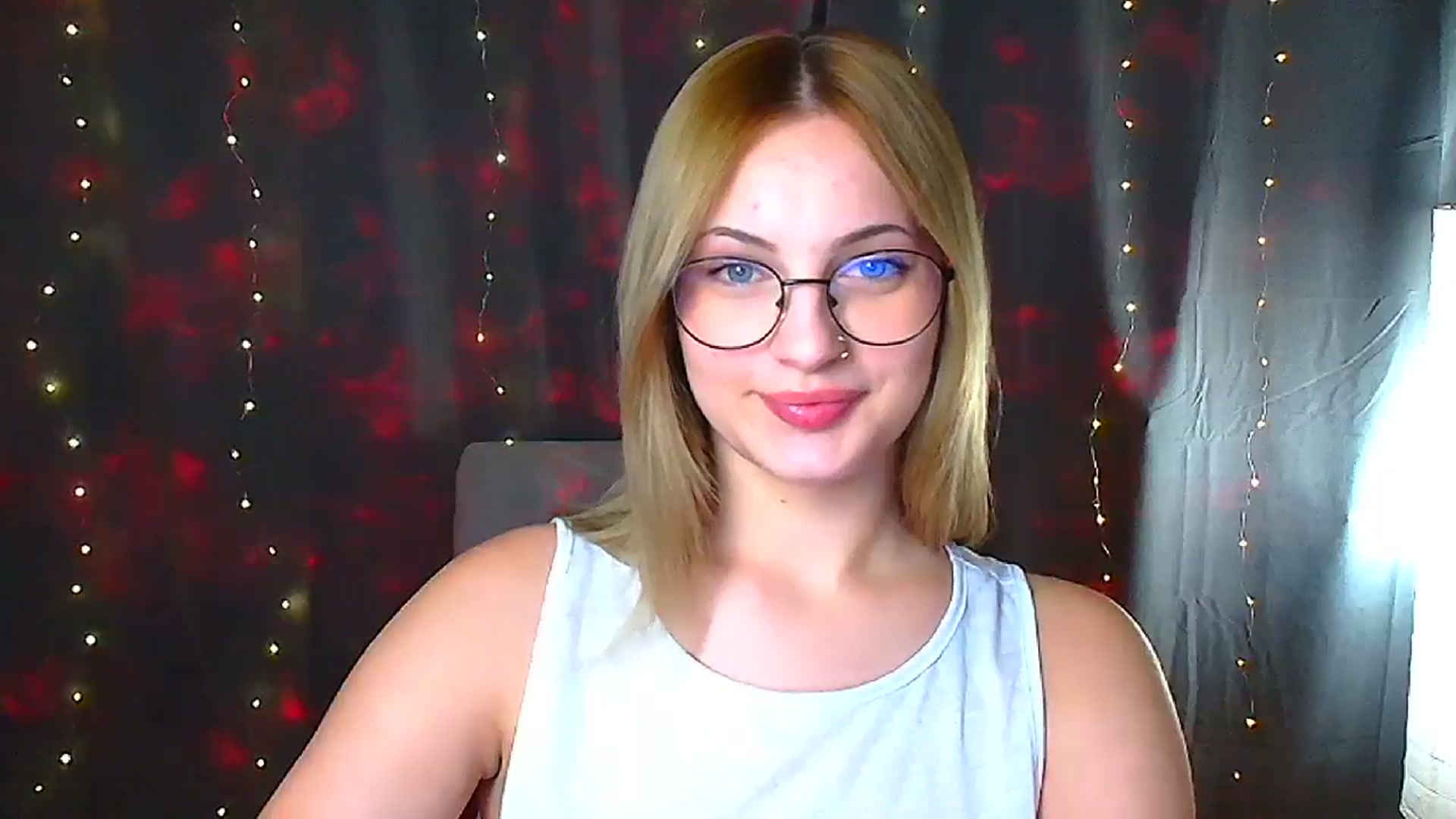 Gallery image thumbnail from Kissismimy's myfreecams stream on, 09/20/2024, 11:29 image 4 of 20