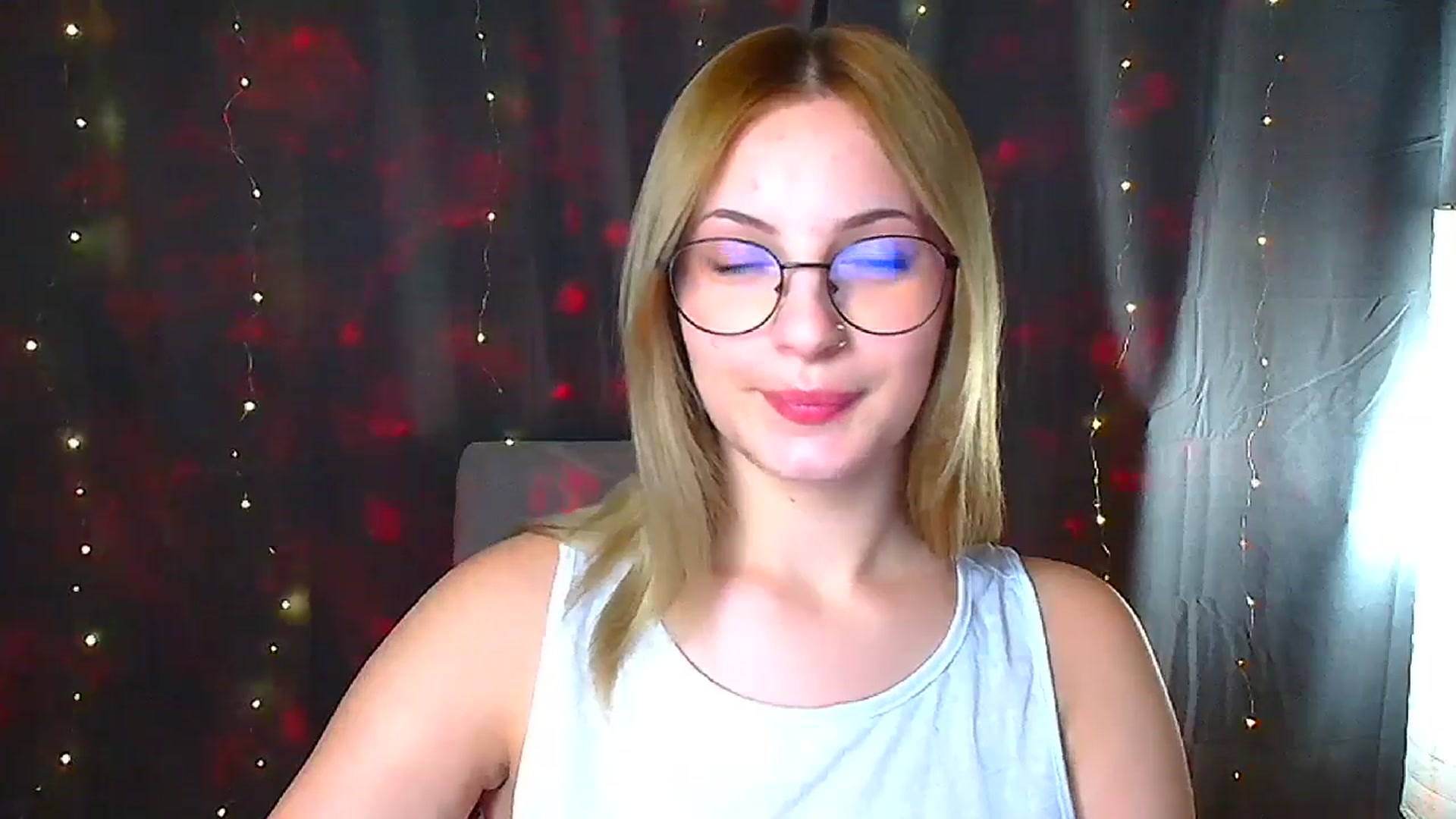 Gallery image thumbnail from Kissismimy's myfreecams stream on, 09/20/2024, 11:29 image 9 of 20